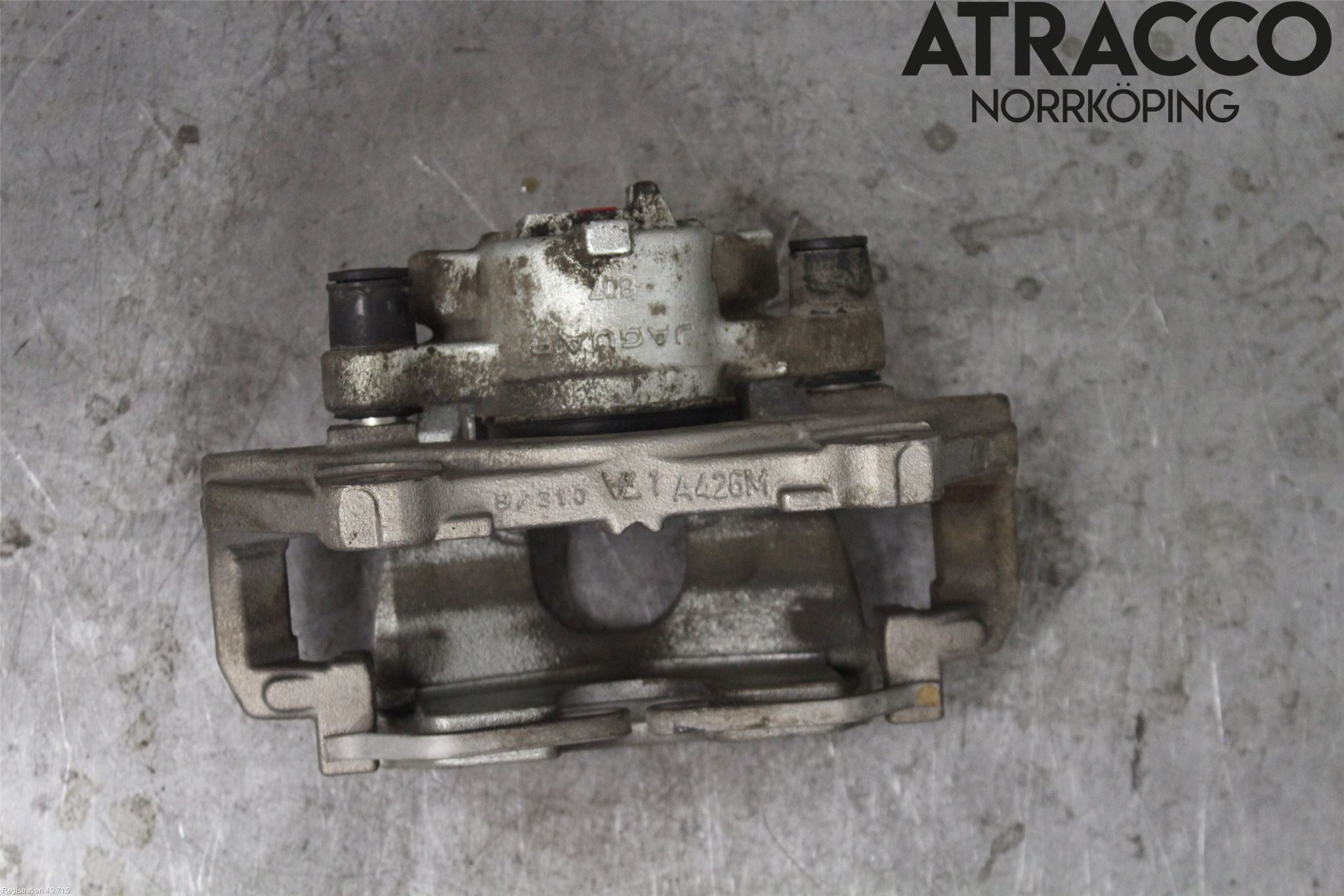 Jaguar F-PACE Bromsok Fram Höger