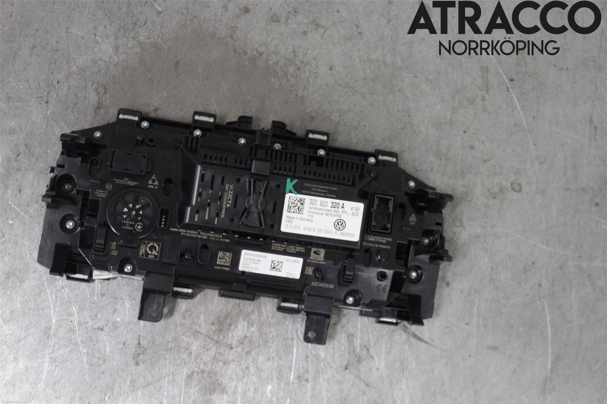 Volkswagen VW PASSAT 15-19 Instrument Komb