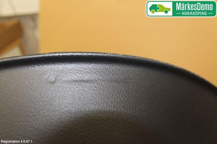 Audi Q5/SQ5 17- Dörrklädsel Hö