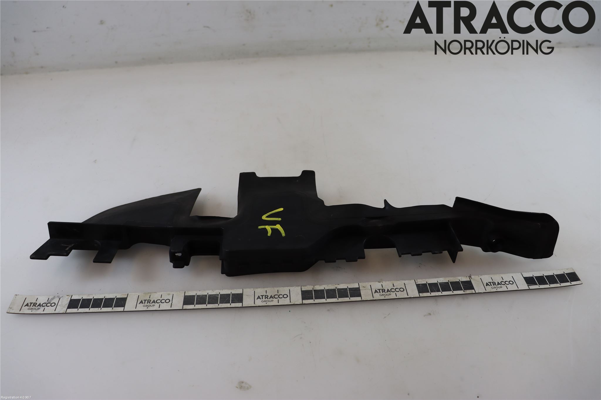 Audi A4/S4 01-05 Deflektor Plåt-Plast Kylning