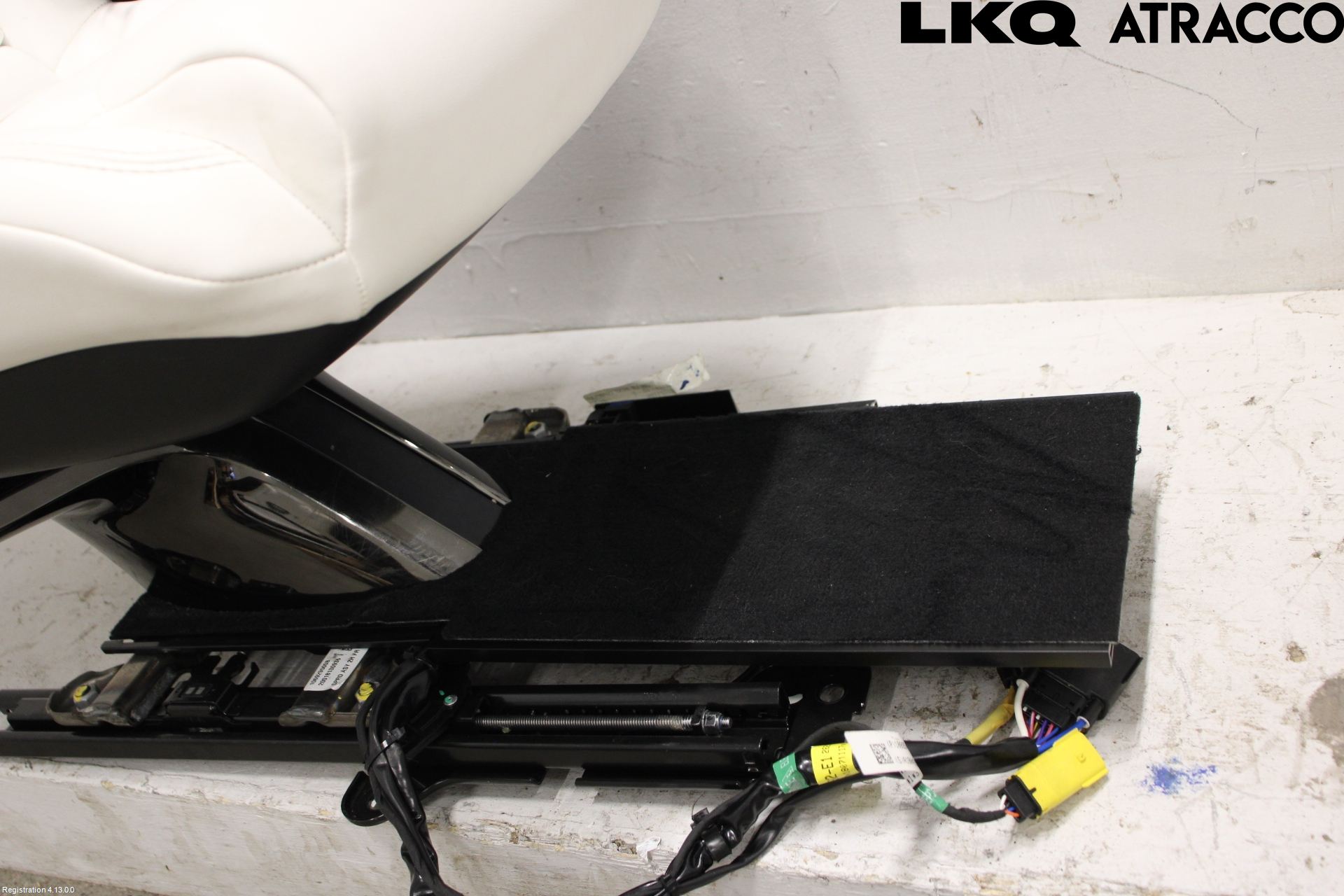 Tesla MODEL X 16- Inredning Stol Bak