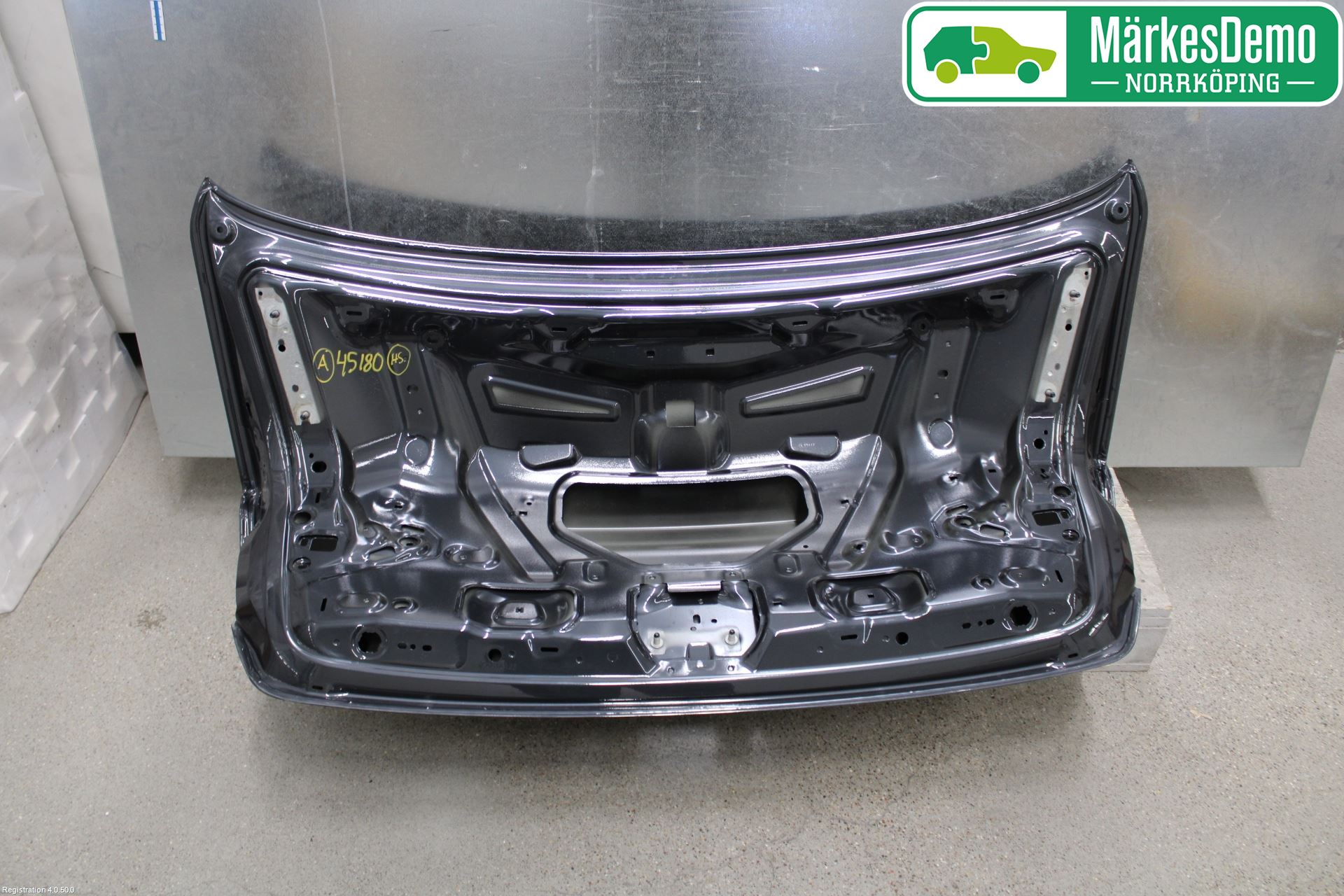 Audi A4/S4 B9 16-19 Baklucka (Ej Med Ruta)