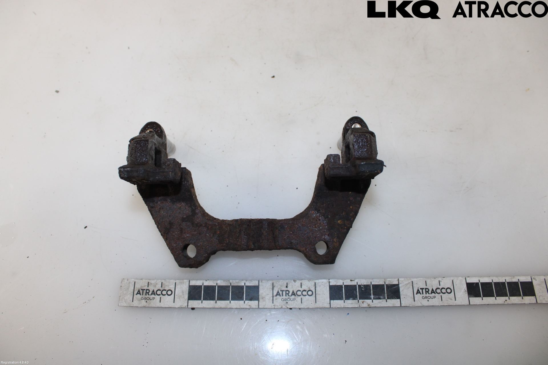 Seat ATECA 16->> Bromsokshållare