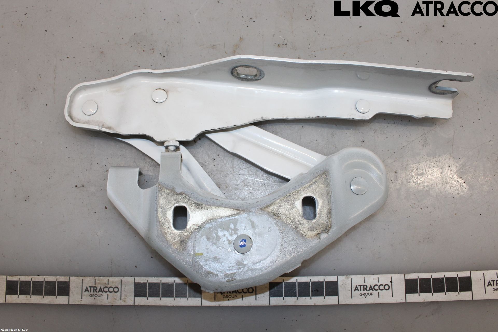 Audi A1/S1 11-18 Huvgångjärn