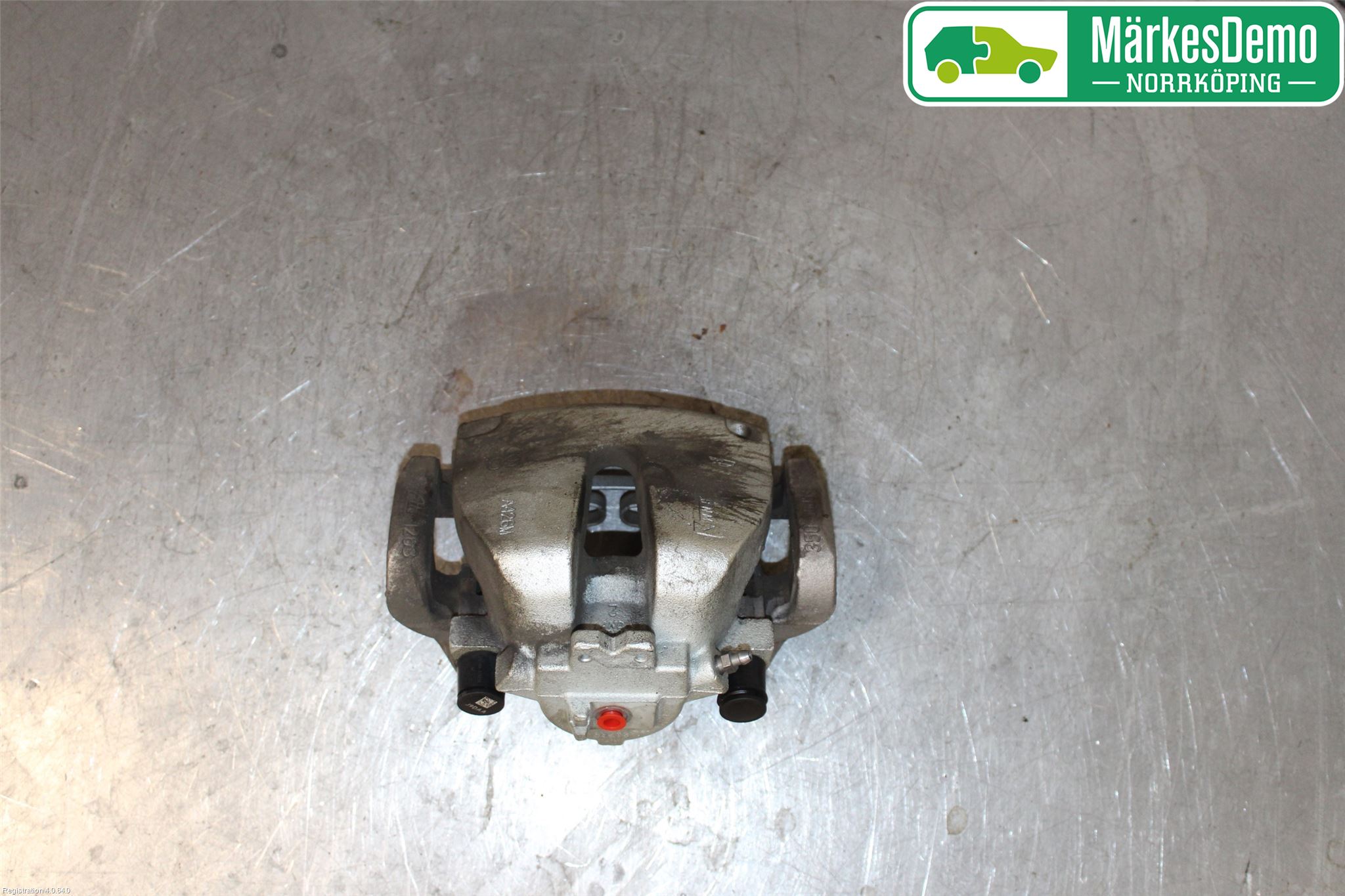 Jaguar I-PACE 18- Bromsok Fram Vänster