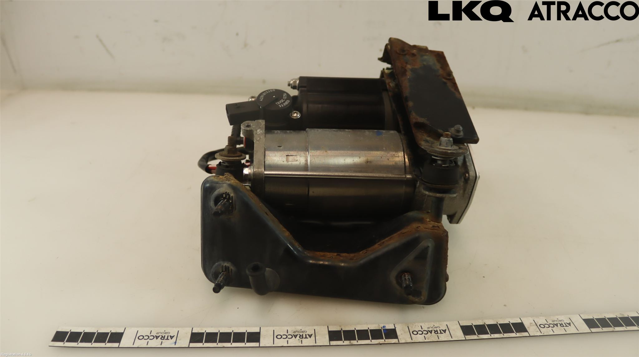 Jaguar XJ X350        03-09 Rattaxelrör-Axel Servo