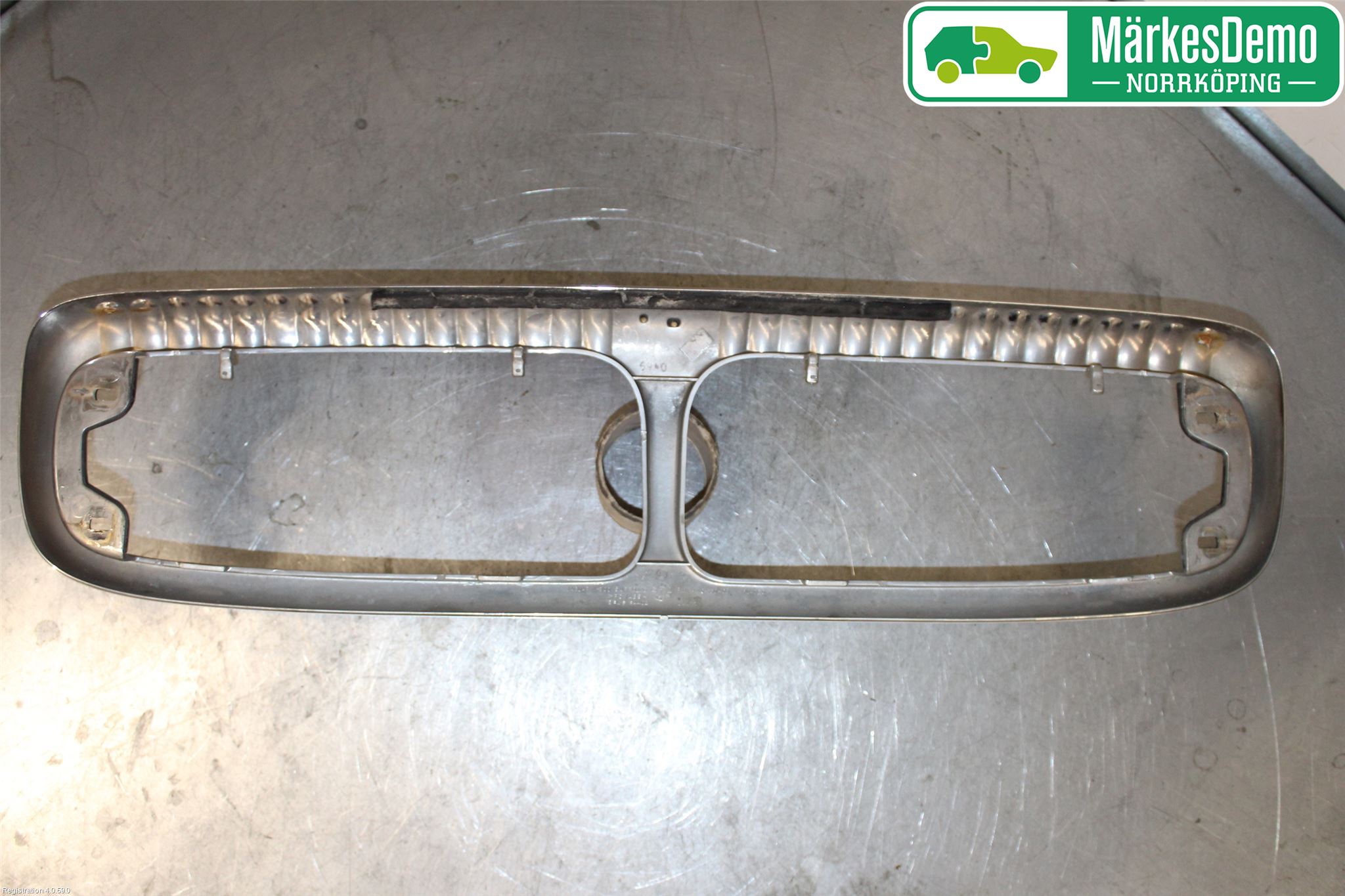 Jaguar XJ X308        98-02 Grillsarg