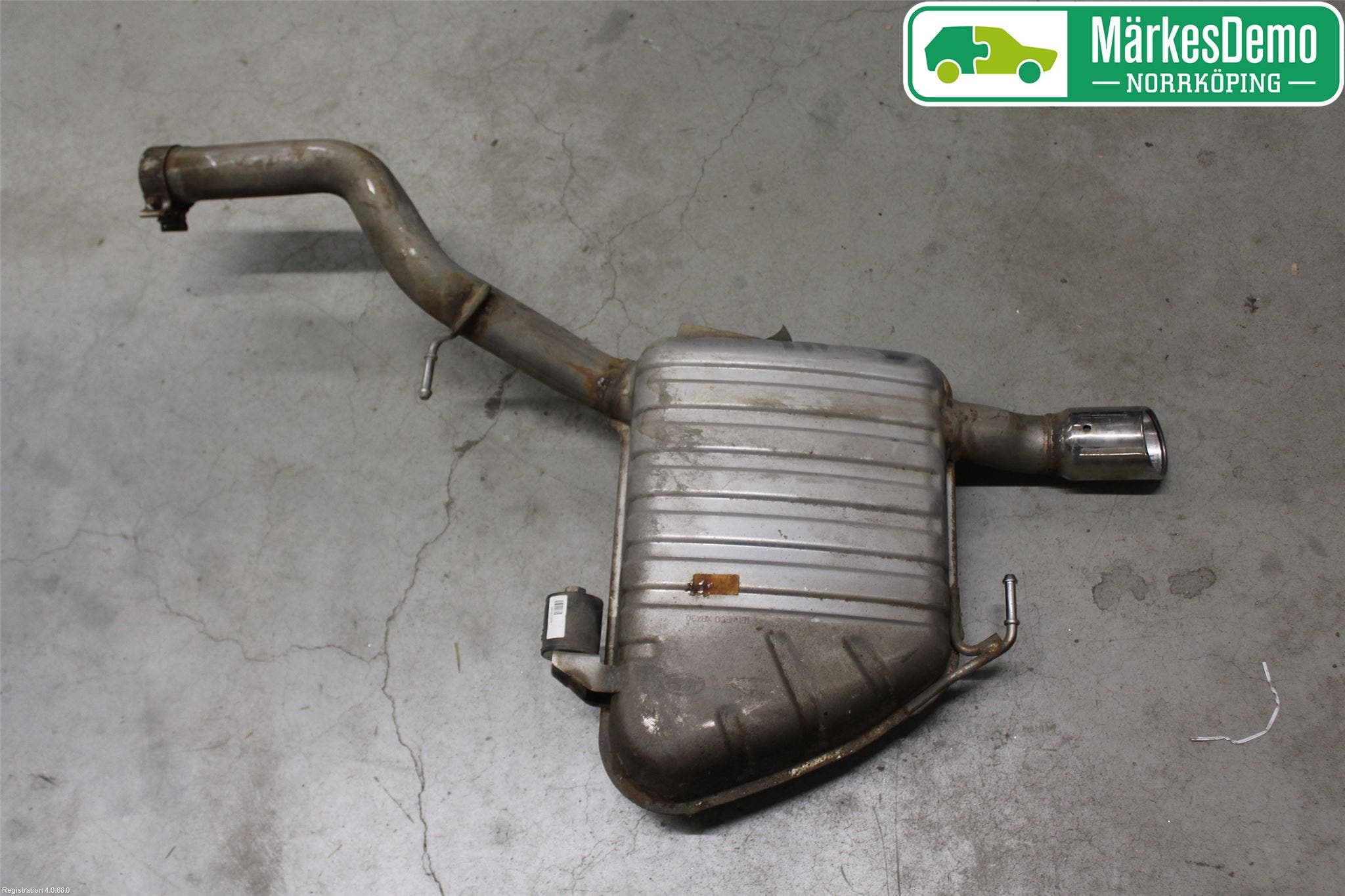 Jaguar F-PACE Avgas Bakre Dämpare