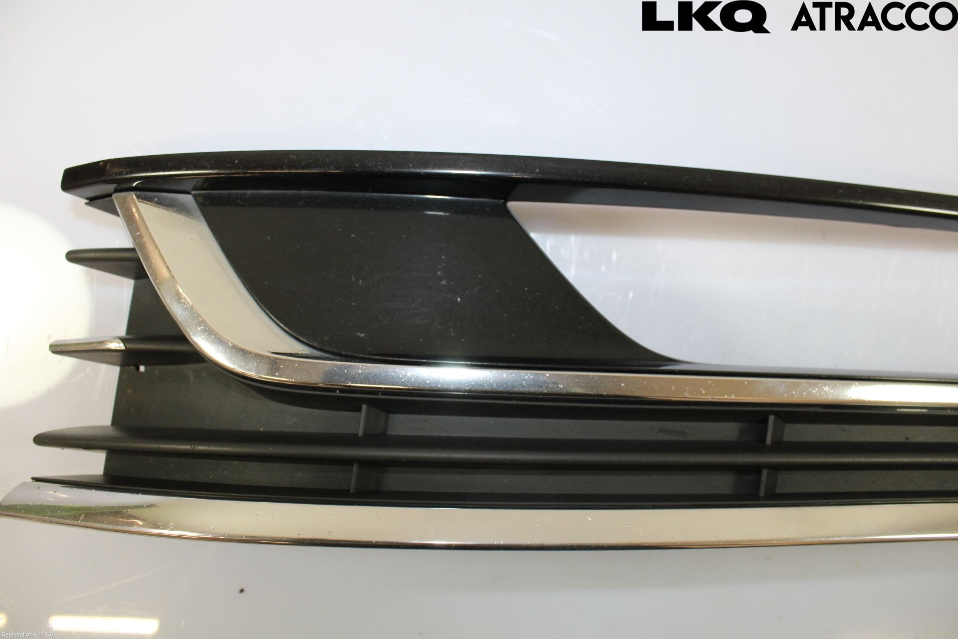 Volkswagen VW PASSAT 11-14 Dimljussarg Fram