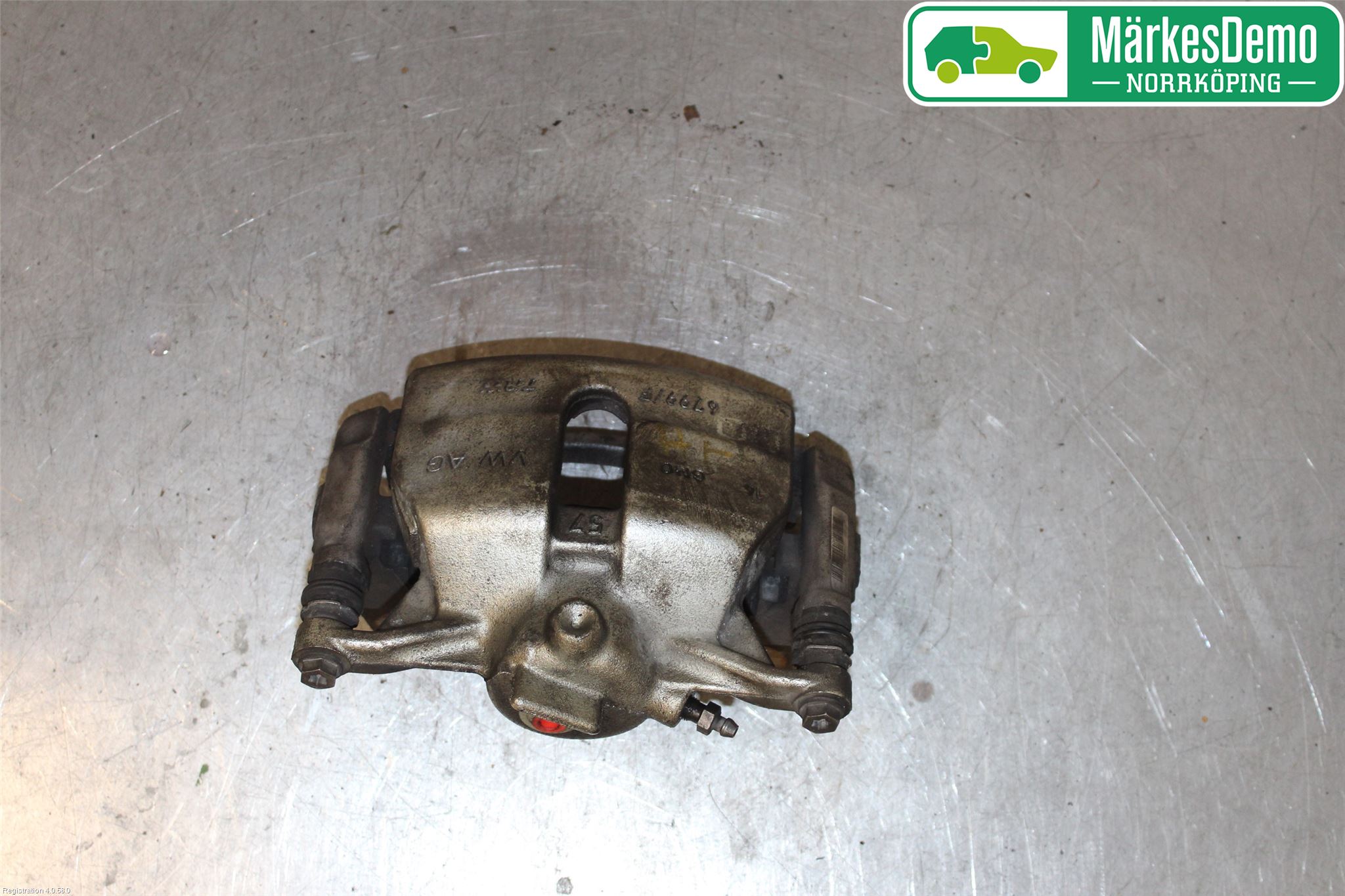 Volkswagen VW CADDY 16-20 Bromsok Fram Höger