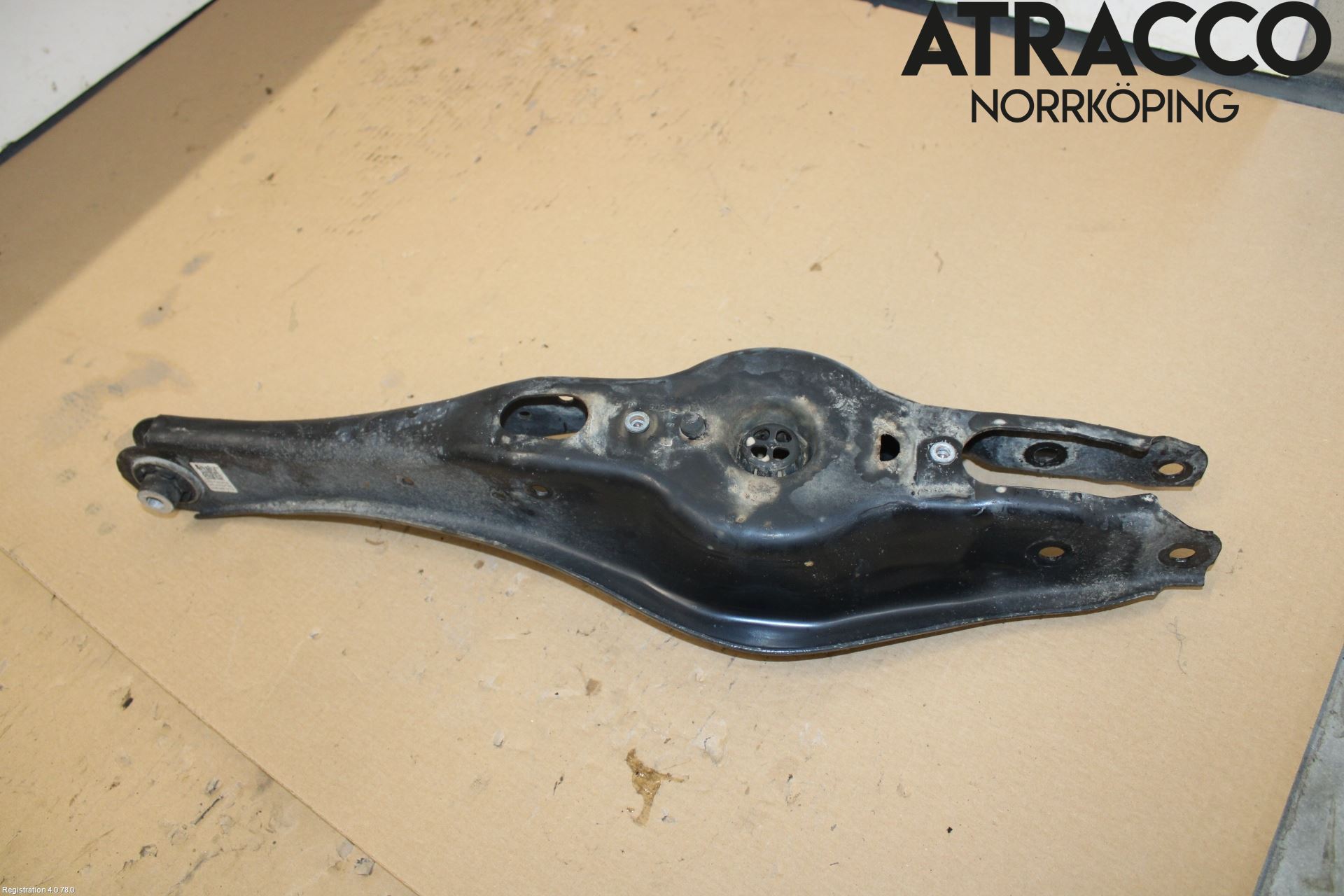 Volkswagen VW PASSAT 15-19 Bärarm Bak Höger