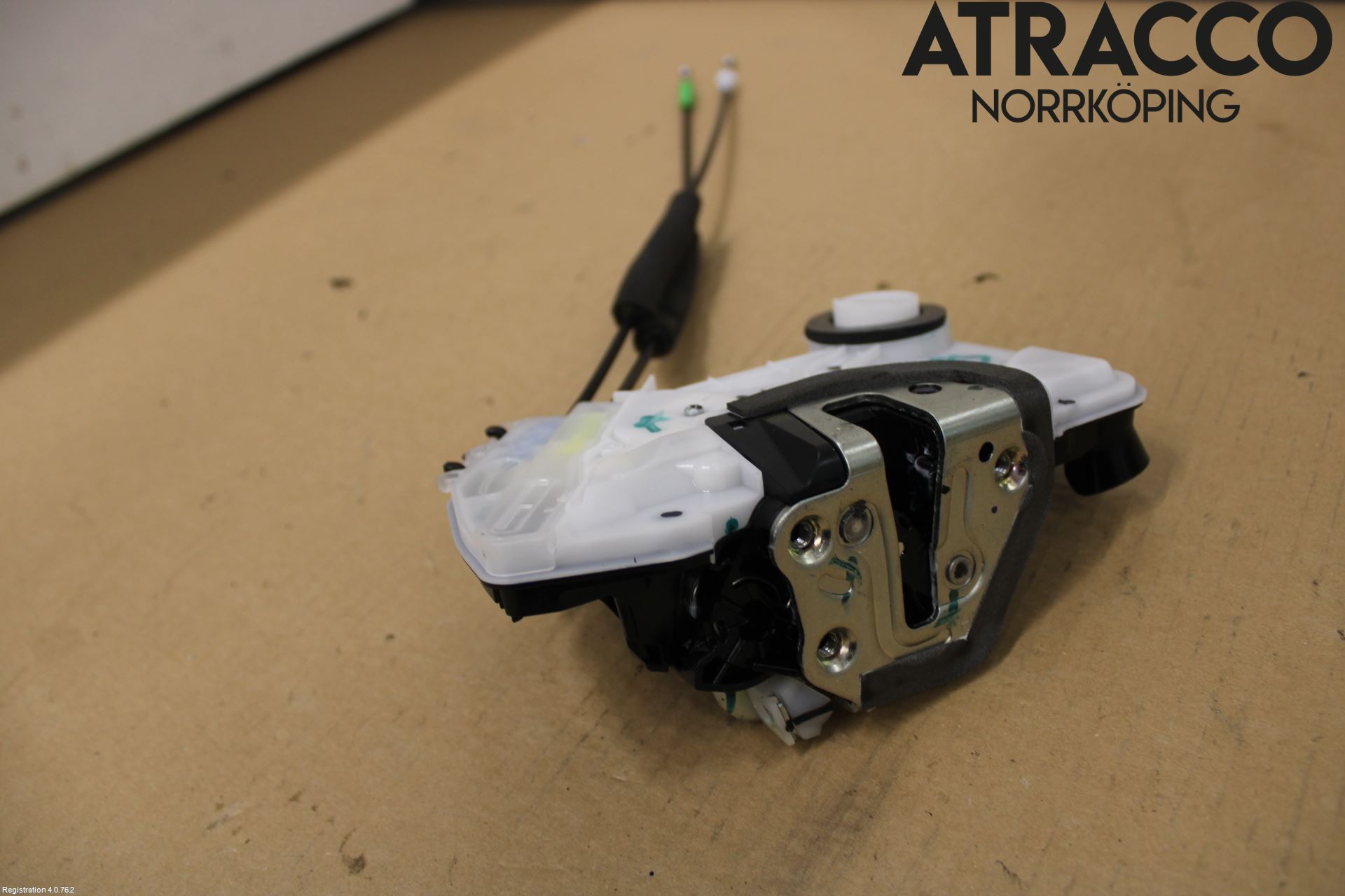 Toyota COROLLA 19- Låskista-Dörrlås