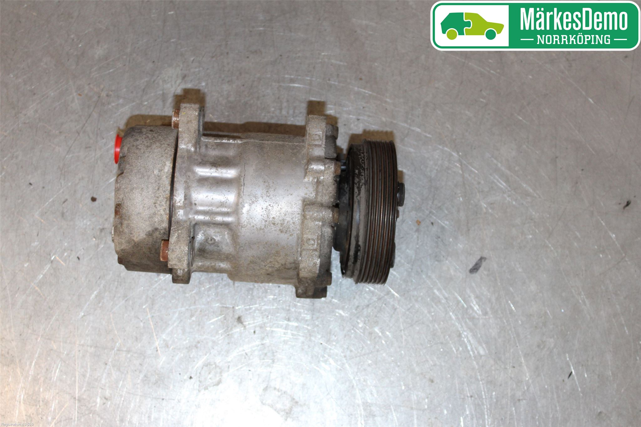 Volkswagen VW CADDY      04-10 Ac Kompressor