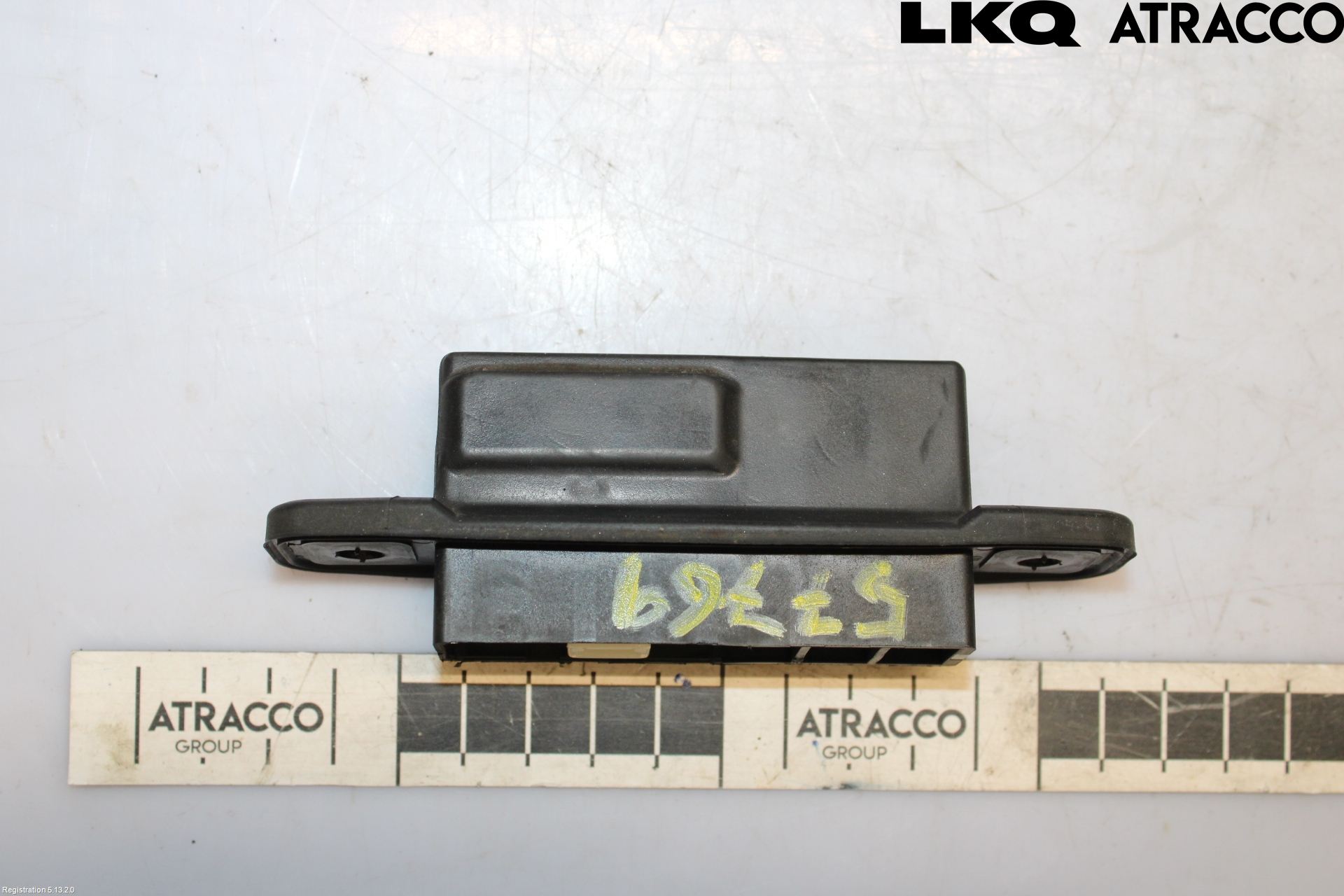Toyota VERSO-S 11-16 Bakluckehandtag