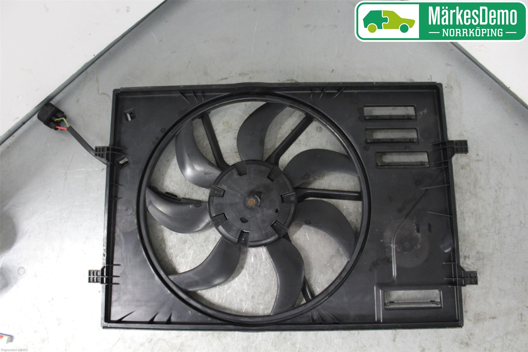 Volkswagen VW GOLF SPORTSVAN 15-20 Kylfläkt El