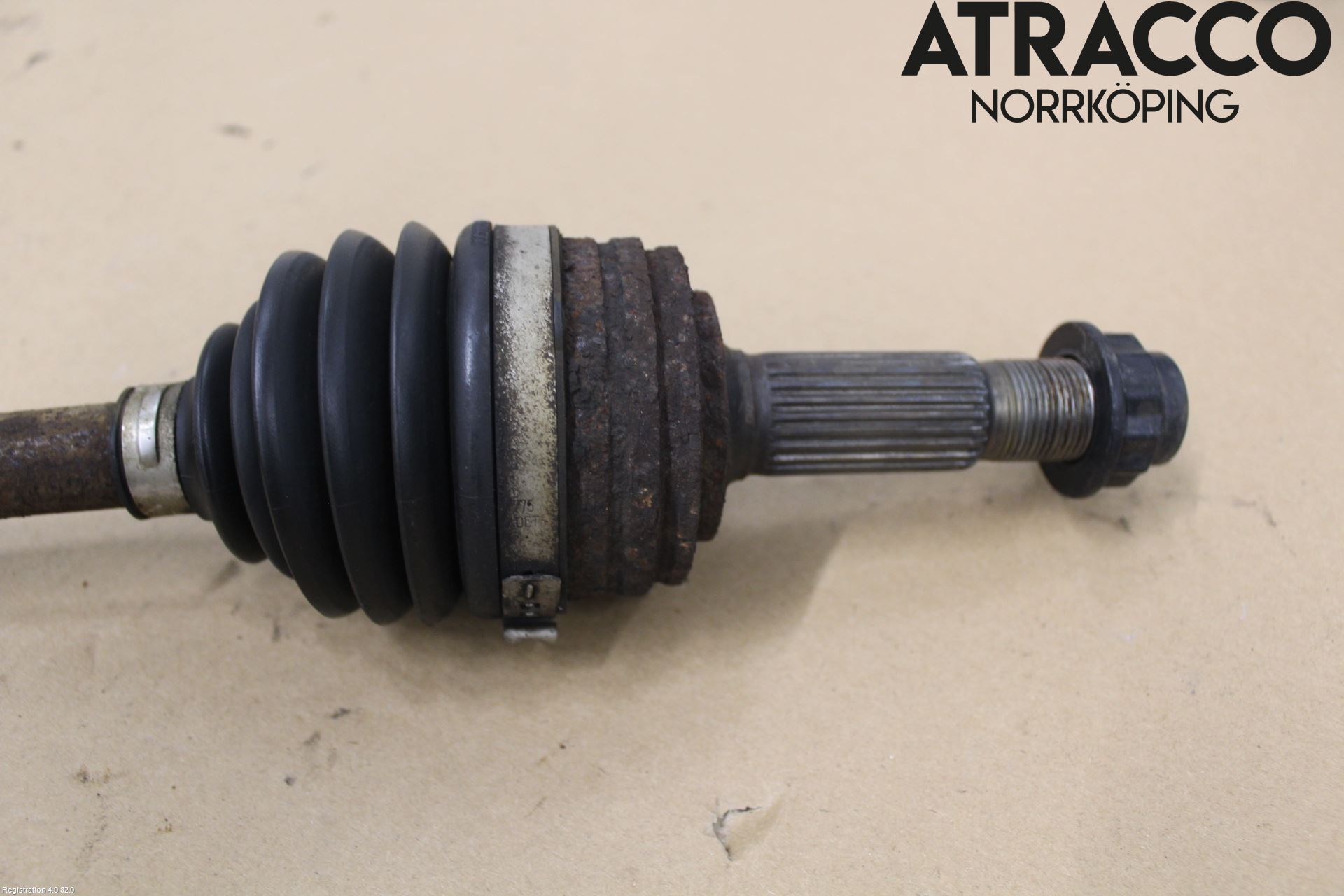 Toyota AYGO 06-14 Drivaxel Fram Vänster