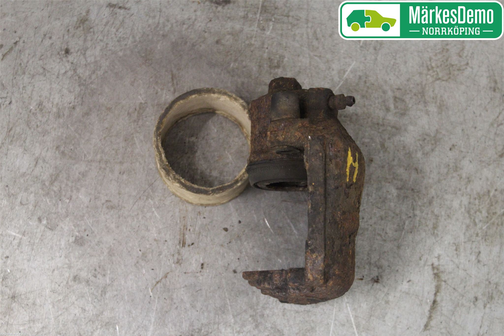 Volkswagen VW PASSAT 05-11 Bromsok Fram Höger