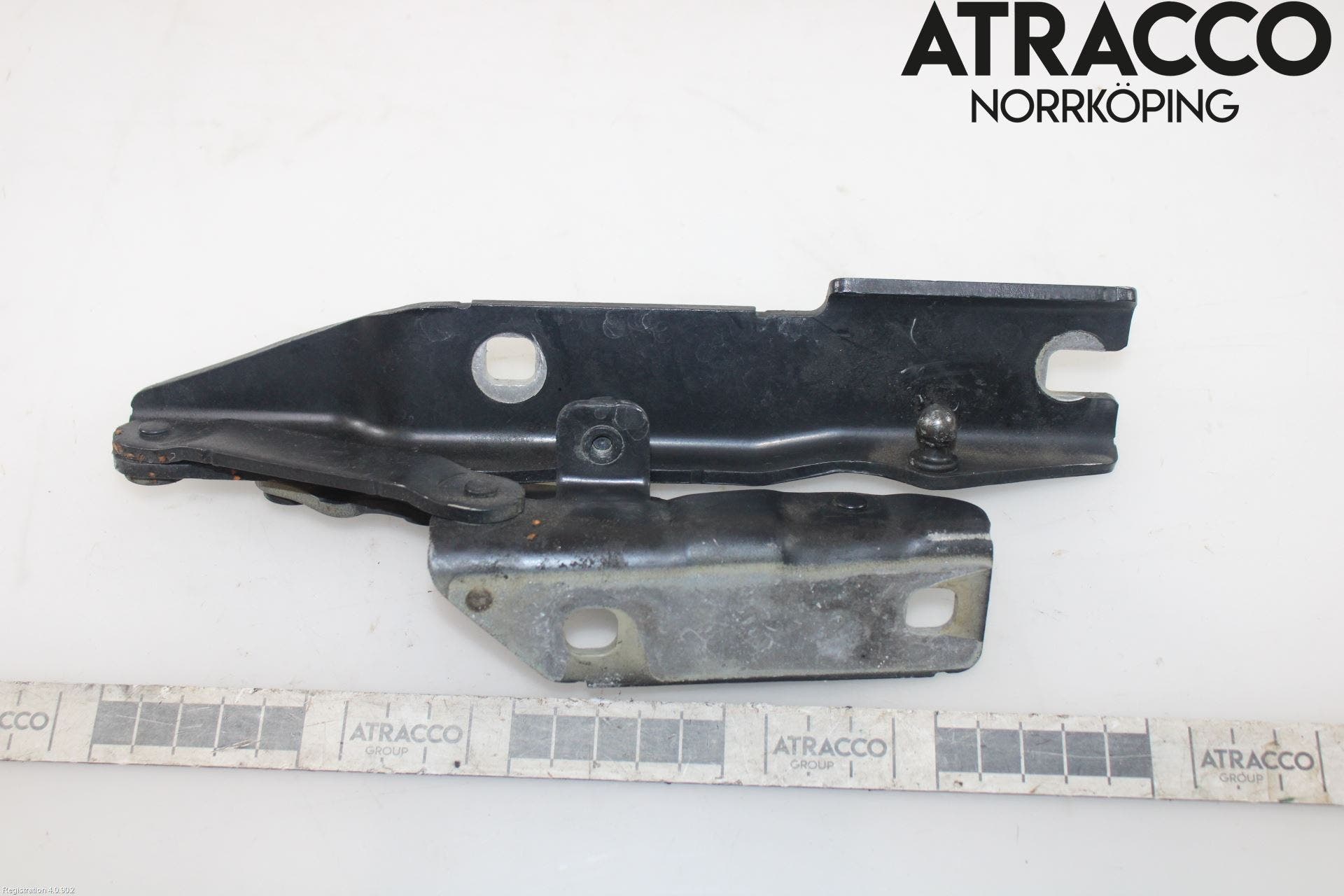 BMW 5 E60/61 Sed/Tou 02-10 Huvgångjärn