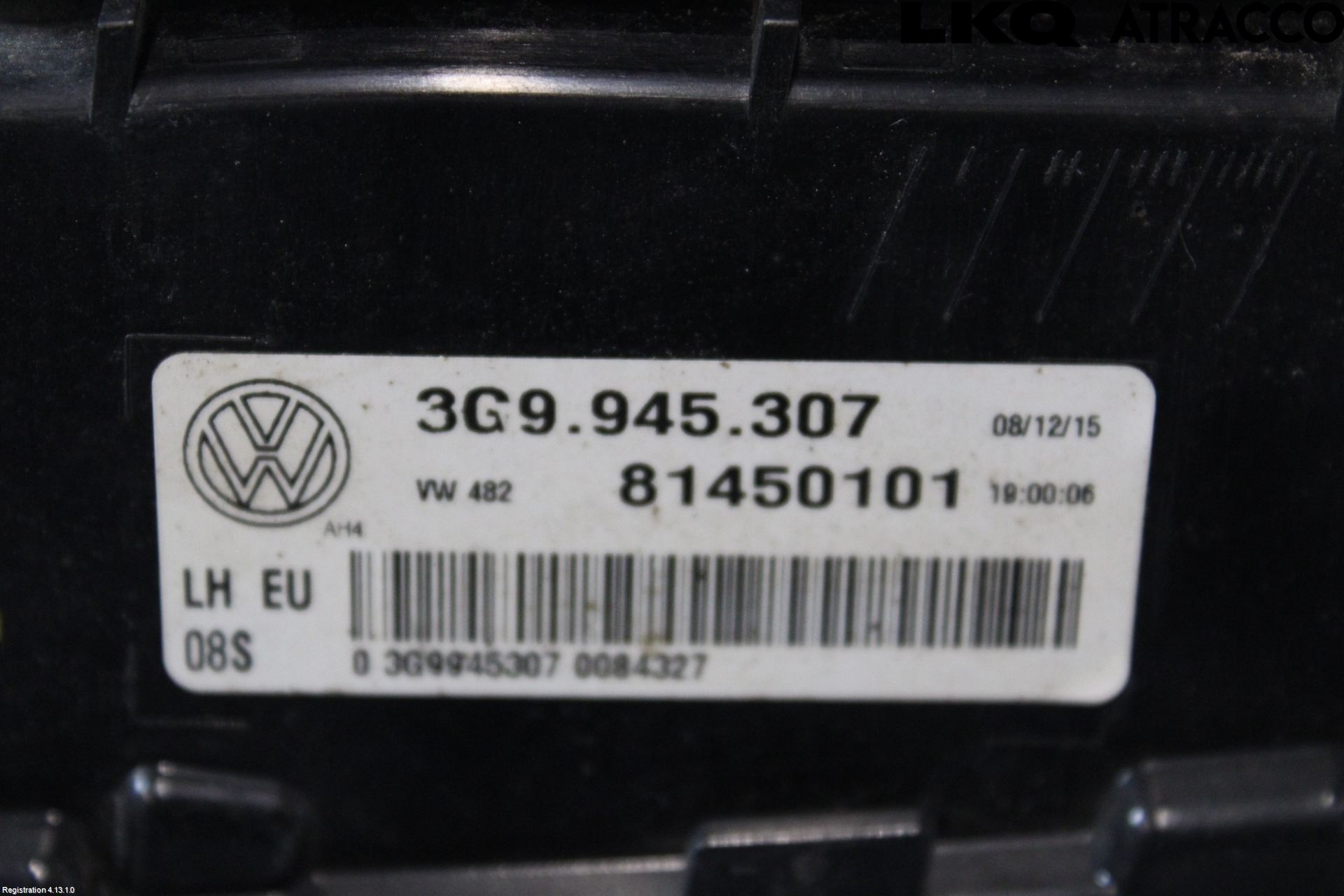 Volkswagen VW PASSAT 15-19 Bakljus Lucka Vä