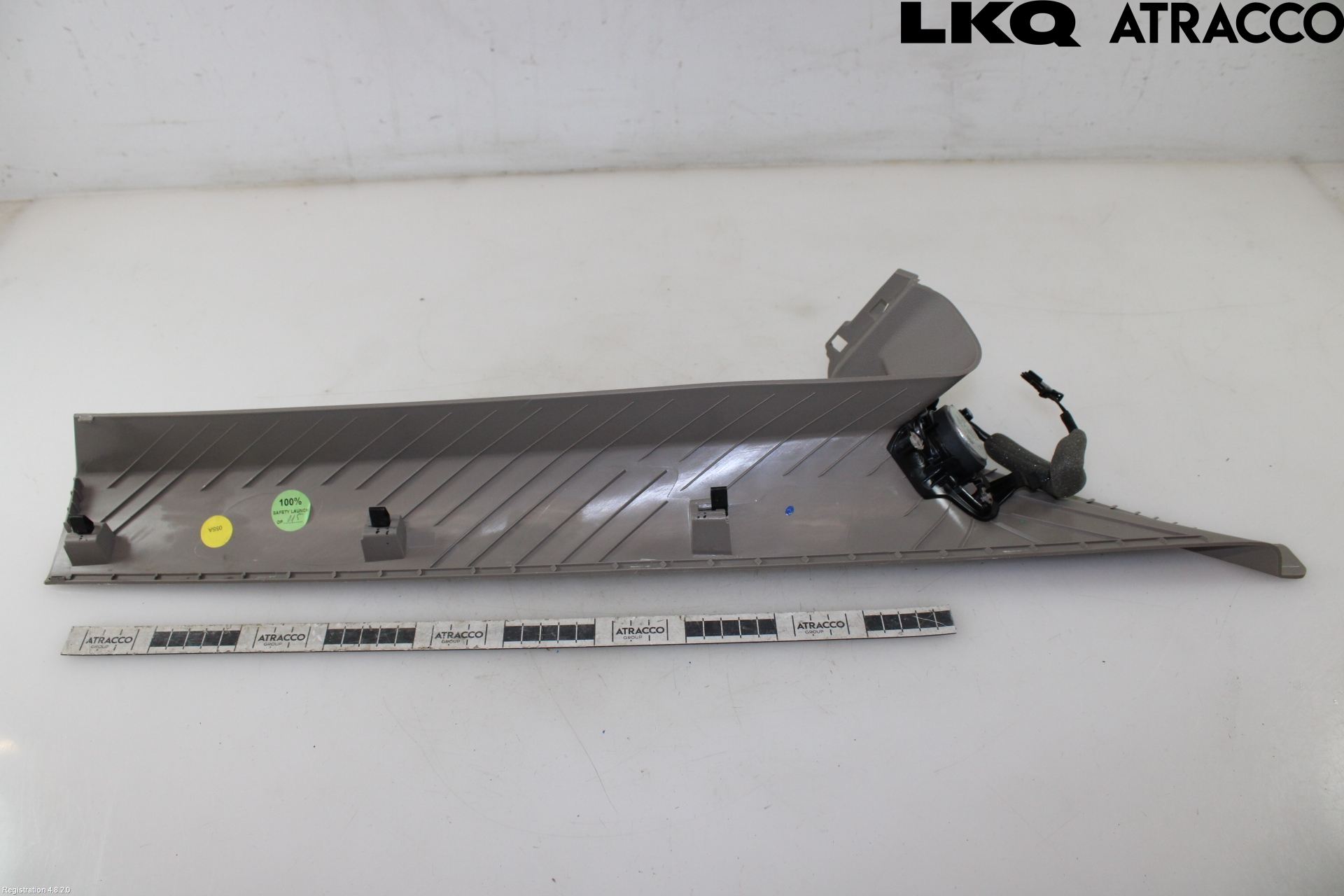 Volkswagen VW TRANSP/CARAVELLE (T7) 22-24 Inr Plastd A-B-C Stolpe