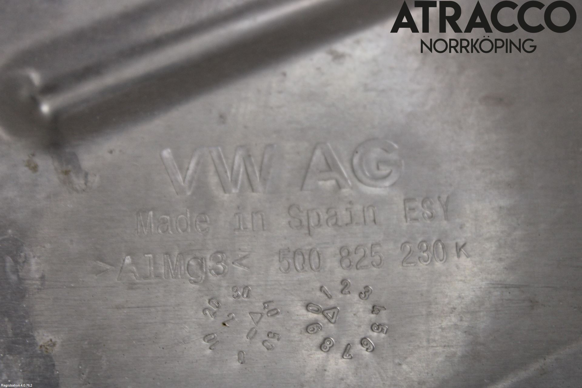 Audi A3/S3 8Y 21- Hasplåt Plåt-Plast