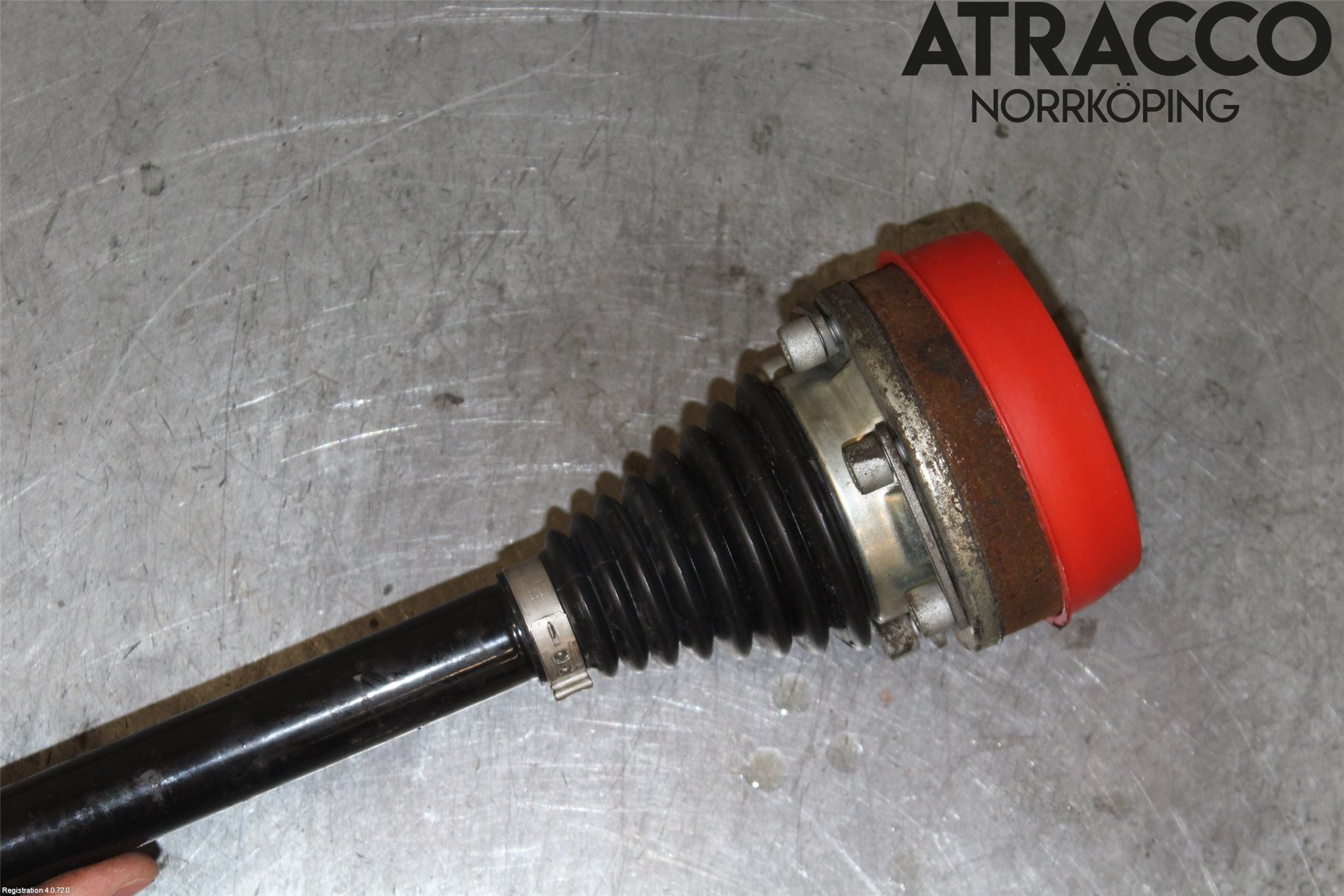 Volkswagen VW PASSAT 15-19 Drivaxel Bak Vänster
