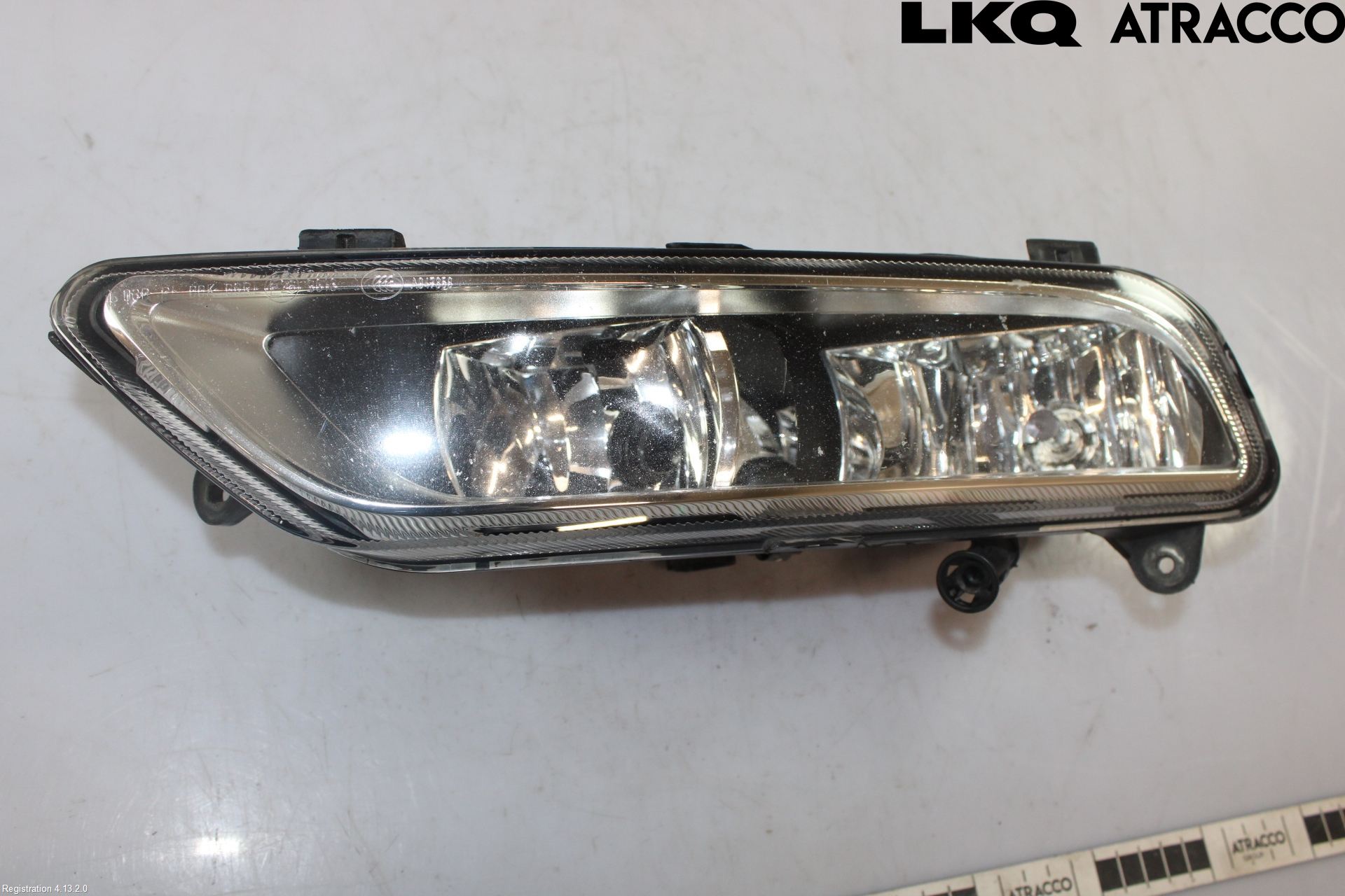 Volkswagen VW PASSAT 11-14 Dimljus-Varselljus Fram