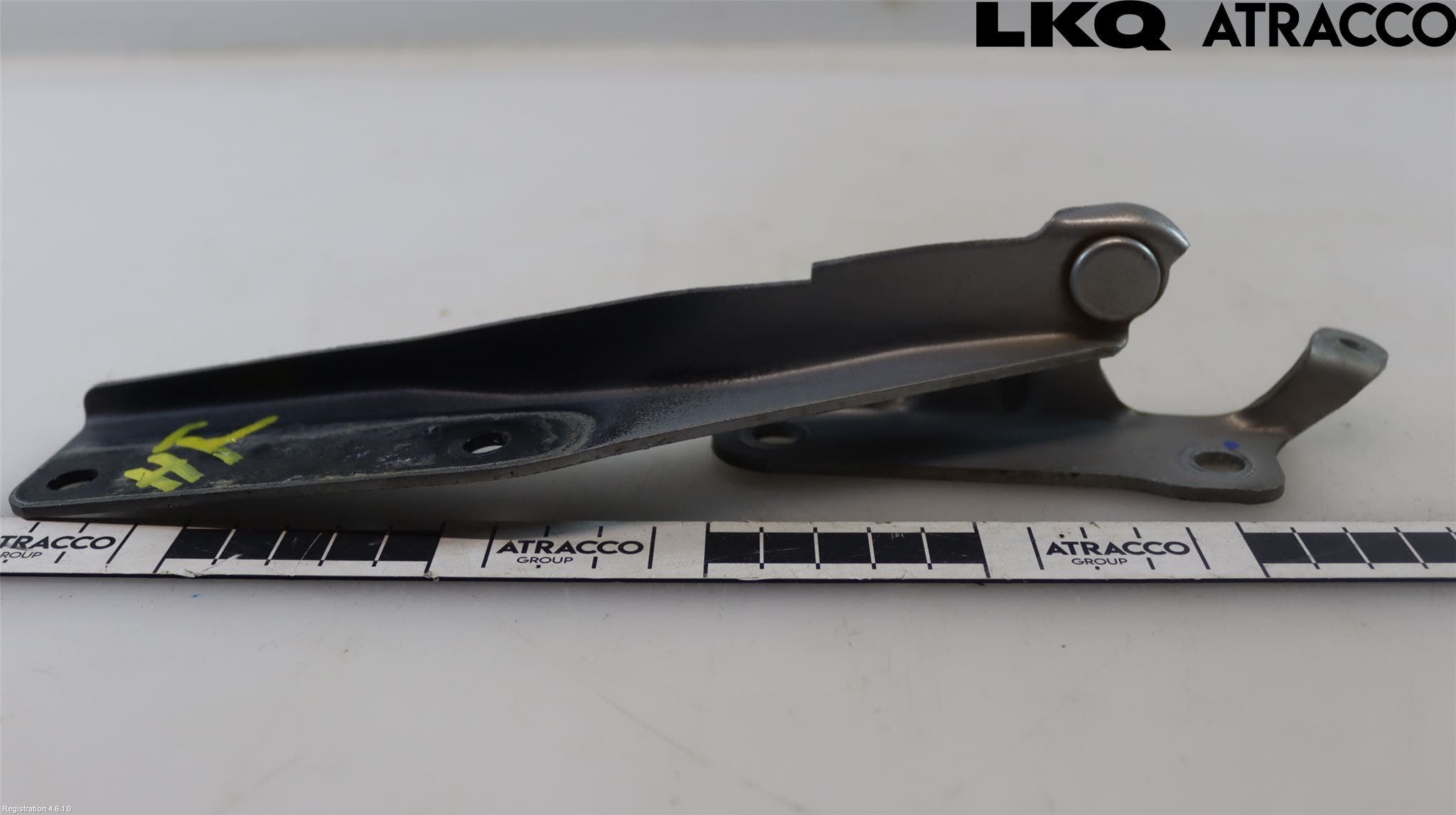 Subaru FORESTER SG 06- Huvgångjärn