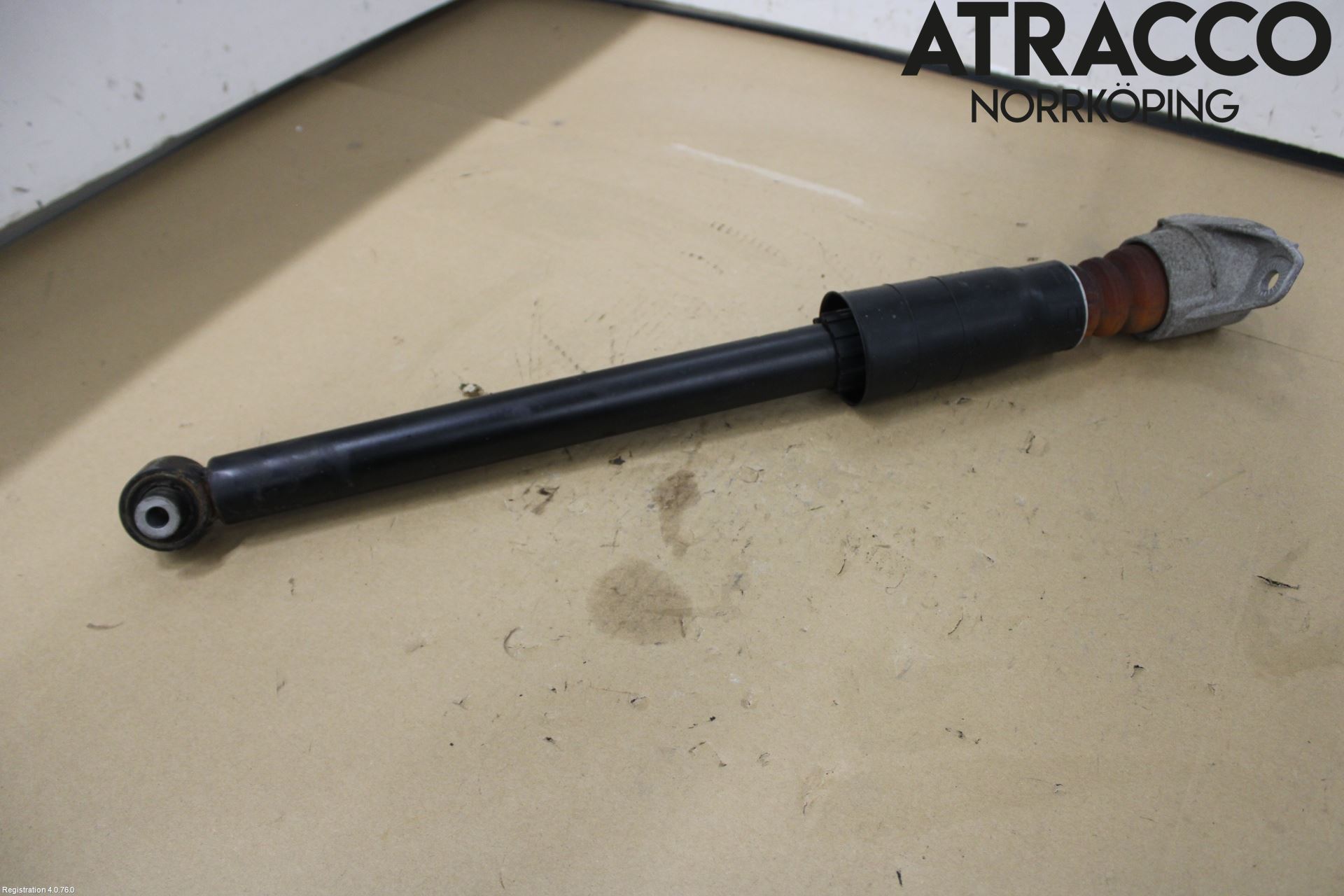 Audi A6 F2/C8 19- Stötdämpare Bak