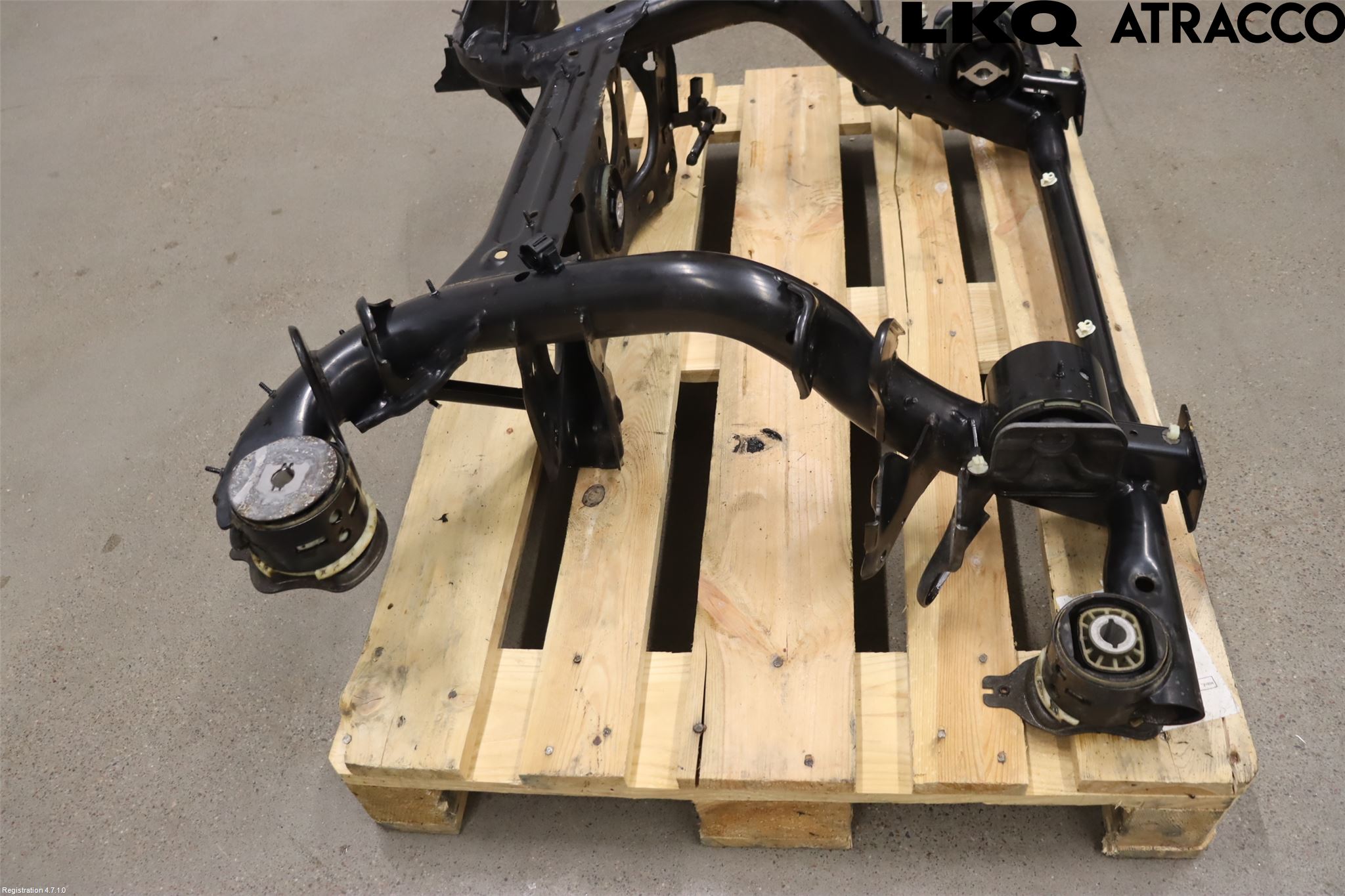 Audi Q4 E-TRON FZ 22- Bakaxelbalk