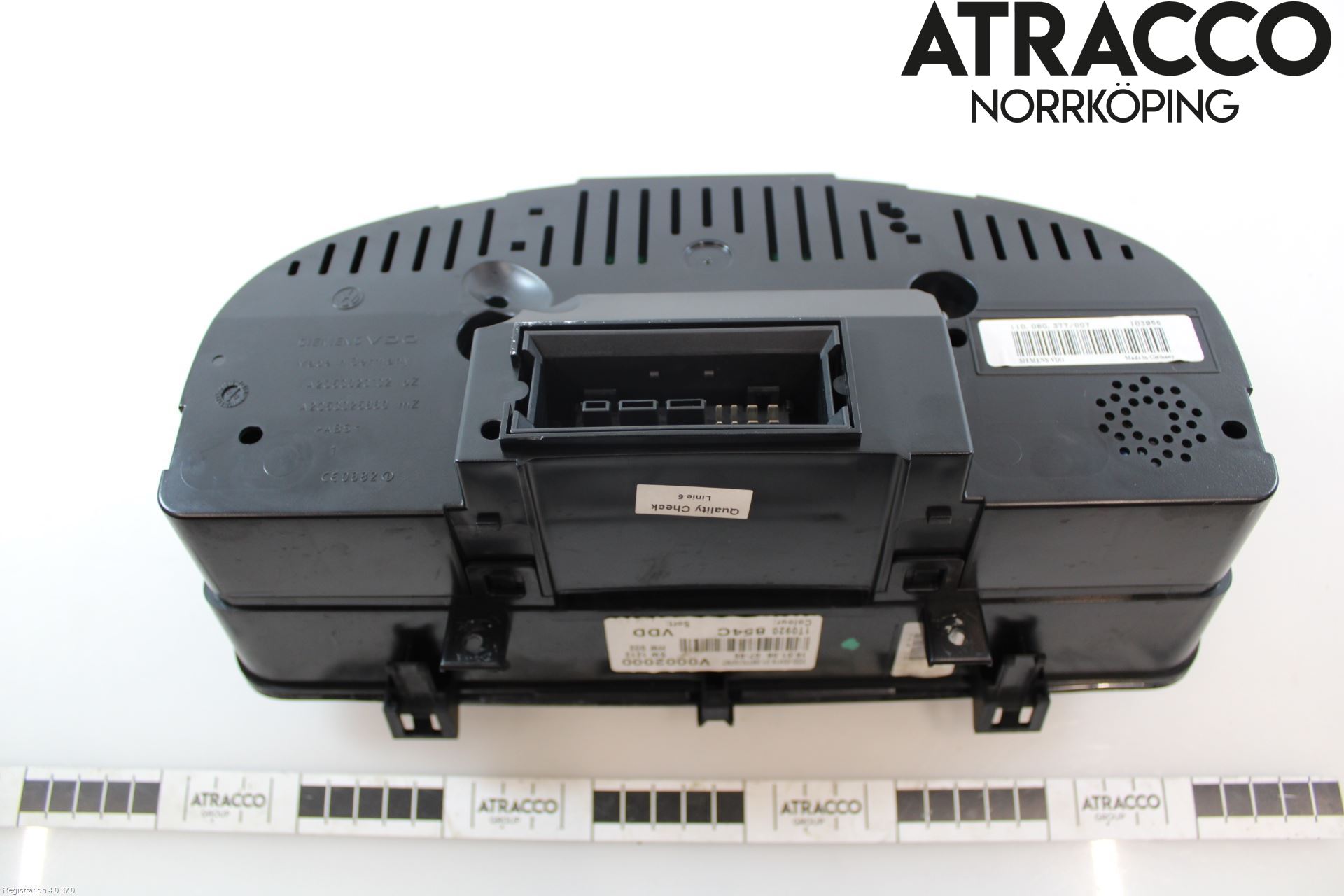 Volkswagen VW CADDY      04-10 Instrument Komb