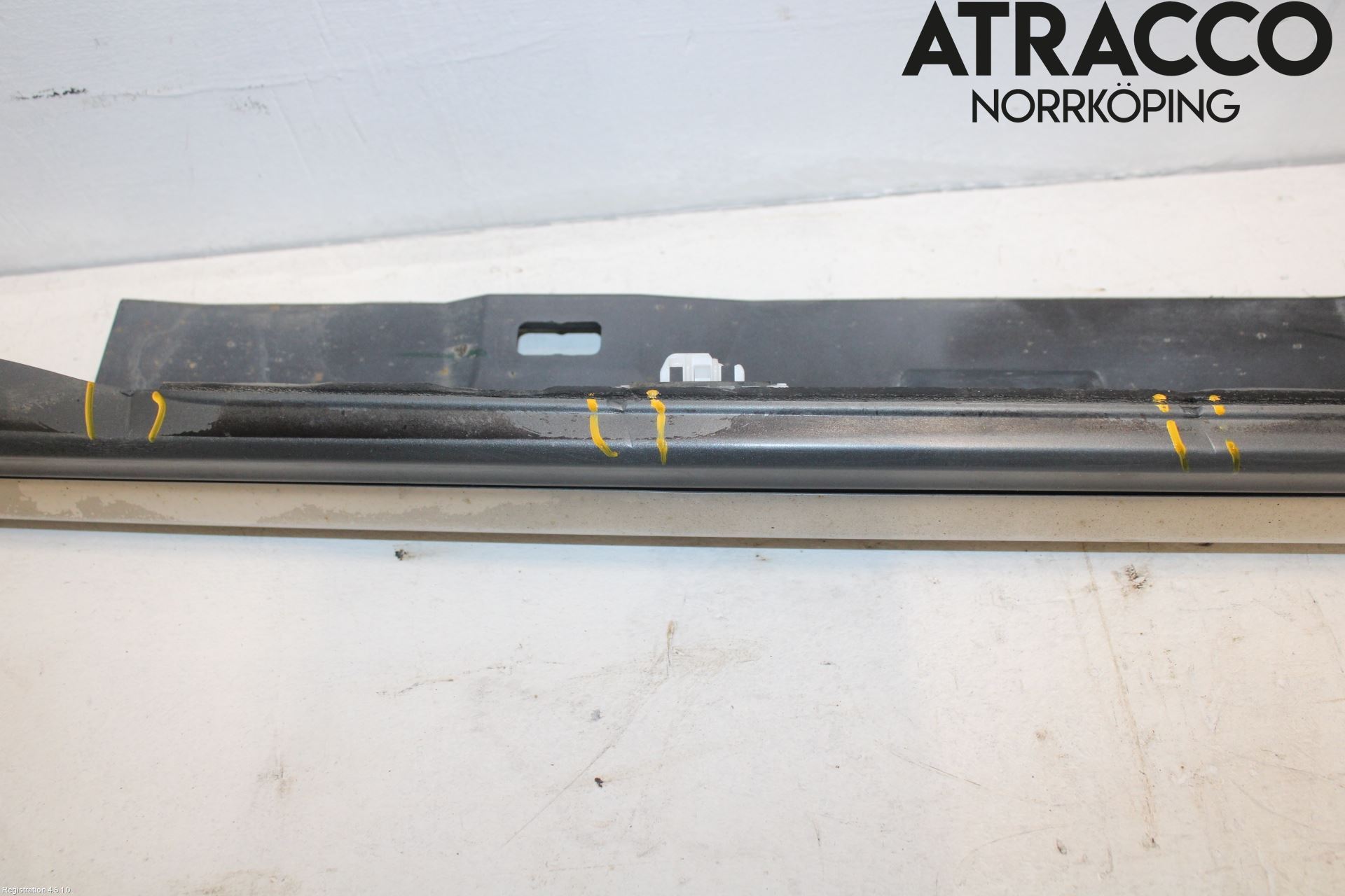 Audi A6 ALLROAD 12-18 Sidokjol Vä