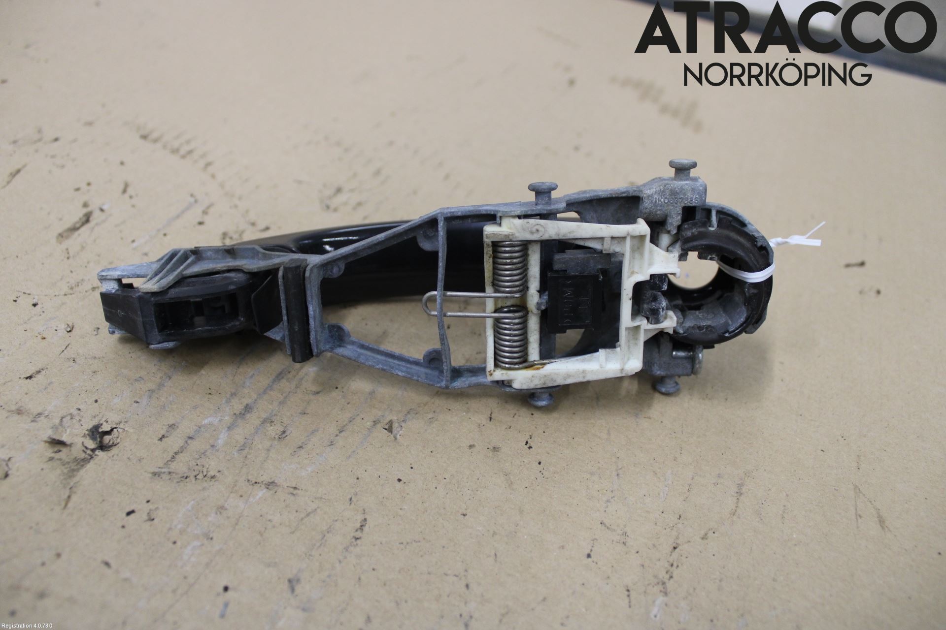 Volkswagen VW EOS  06-10 Dörrhandtag Yttre Vä