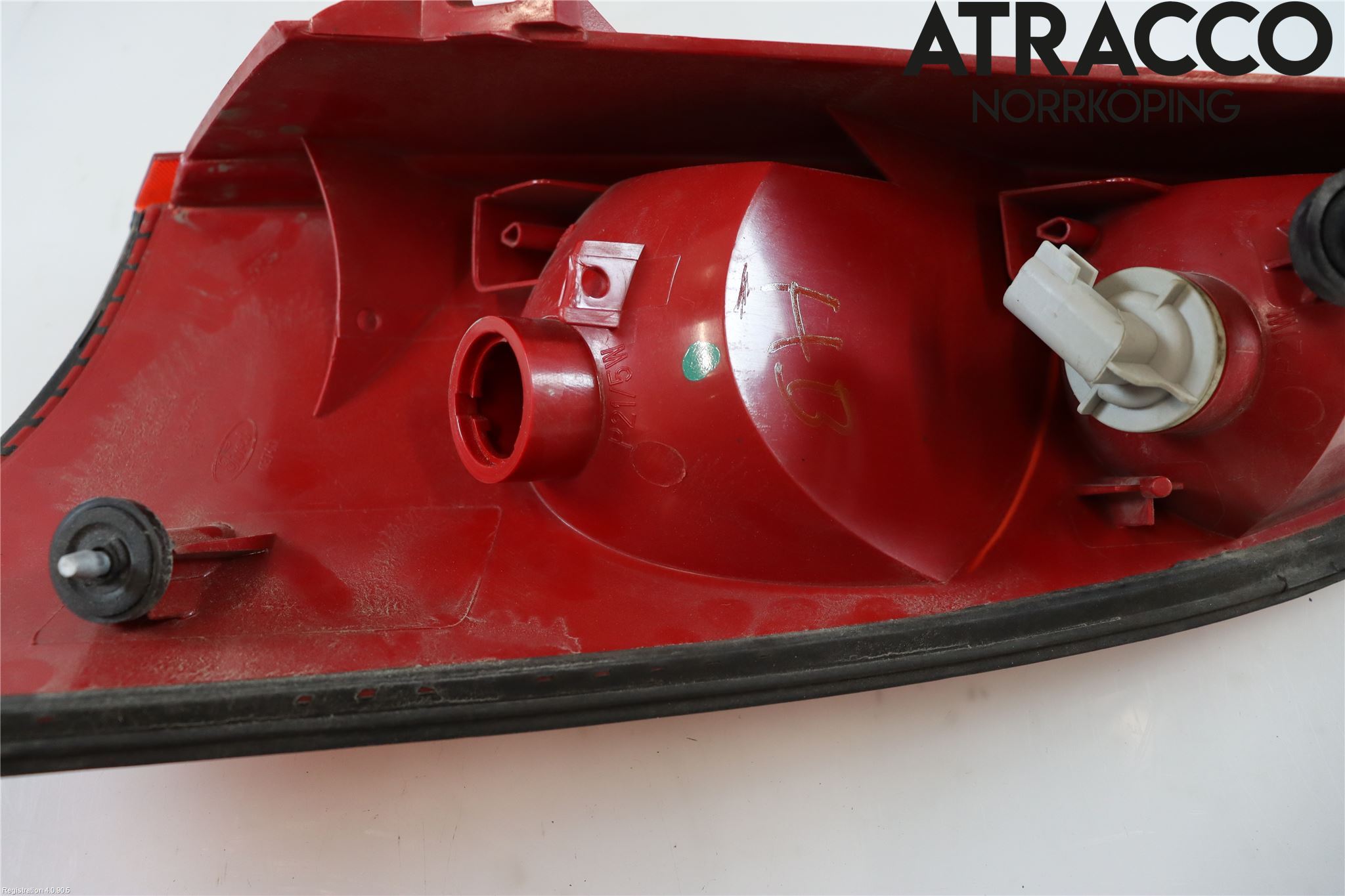 Ford FOCUS     99-04 Bakljus Höger