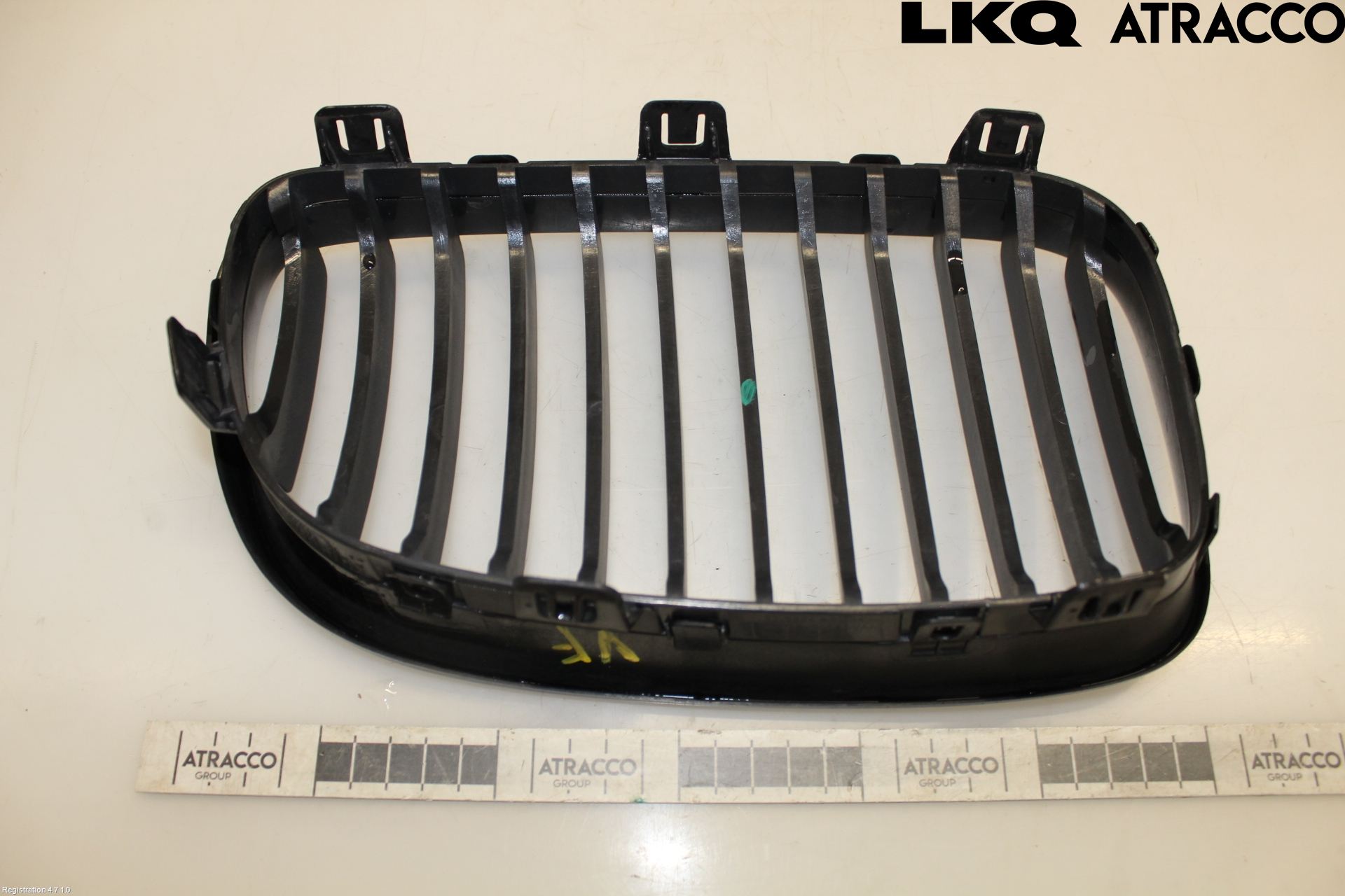 BMW 1 E87/81 5D/3D 03-11 Grilldel Vänster