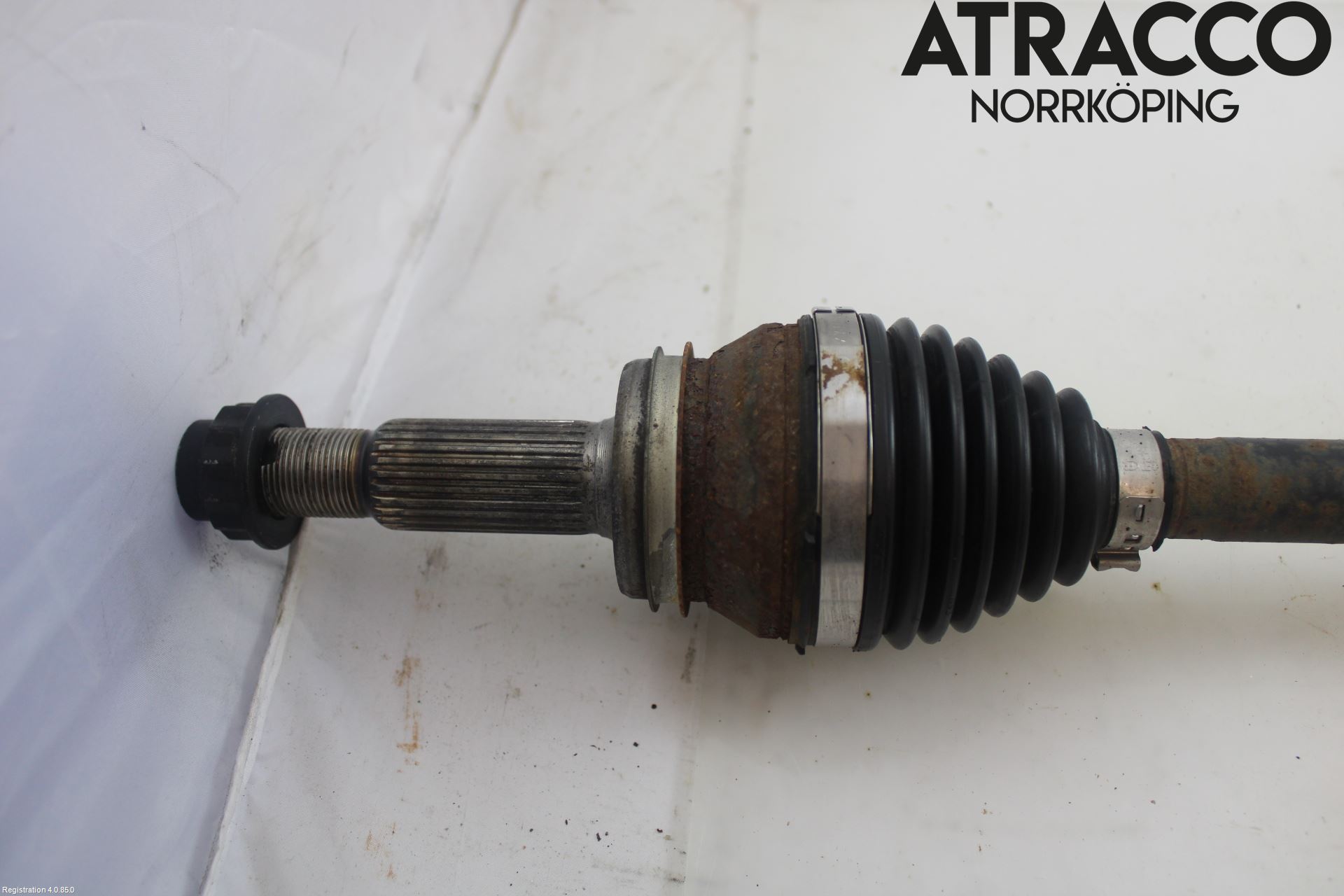 Toyota RAV4 19- Drivaxel Bak Höger