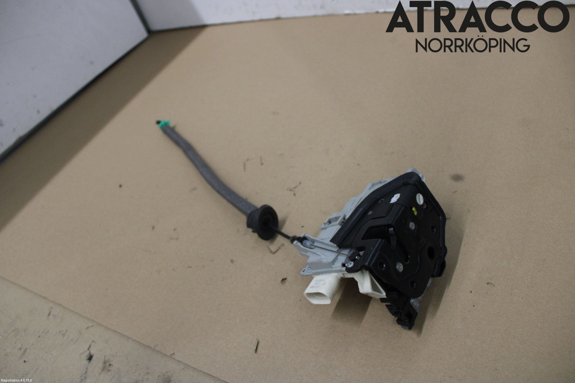 Audi Q3 8U 12-18 Låskista-Dörrlås