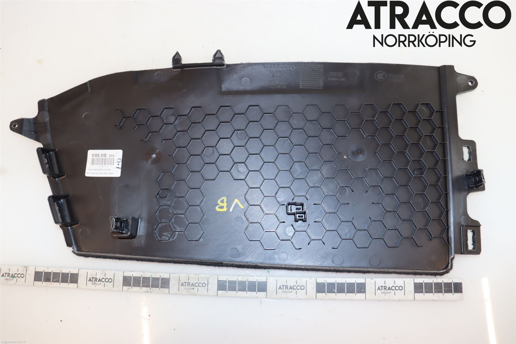 Volvo S90 17->> Instrumentkonsoll Mitt