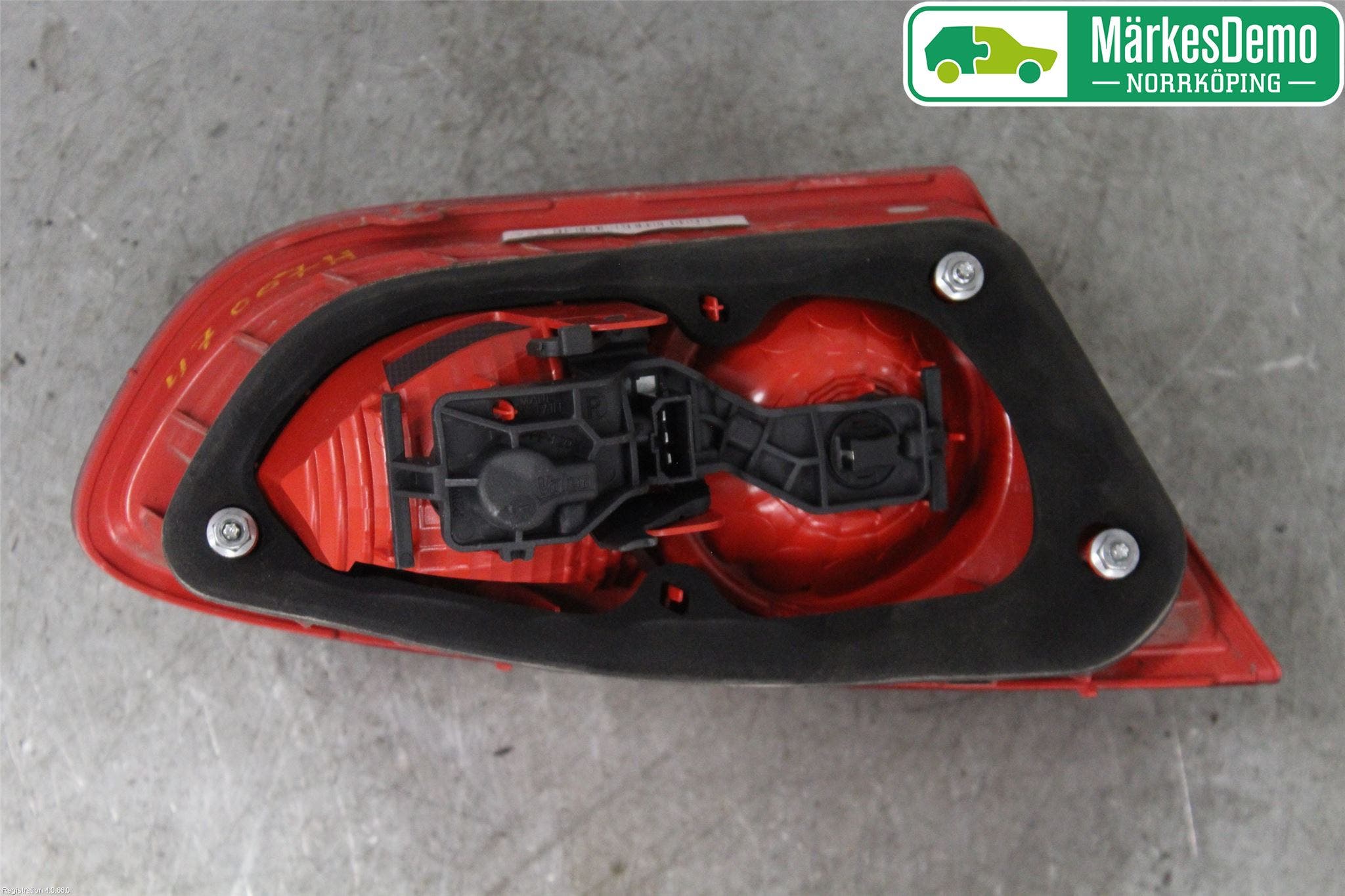 Seat LEON 06-12 Bakljus Lucka Hö