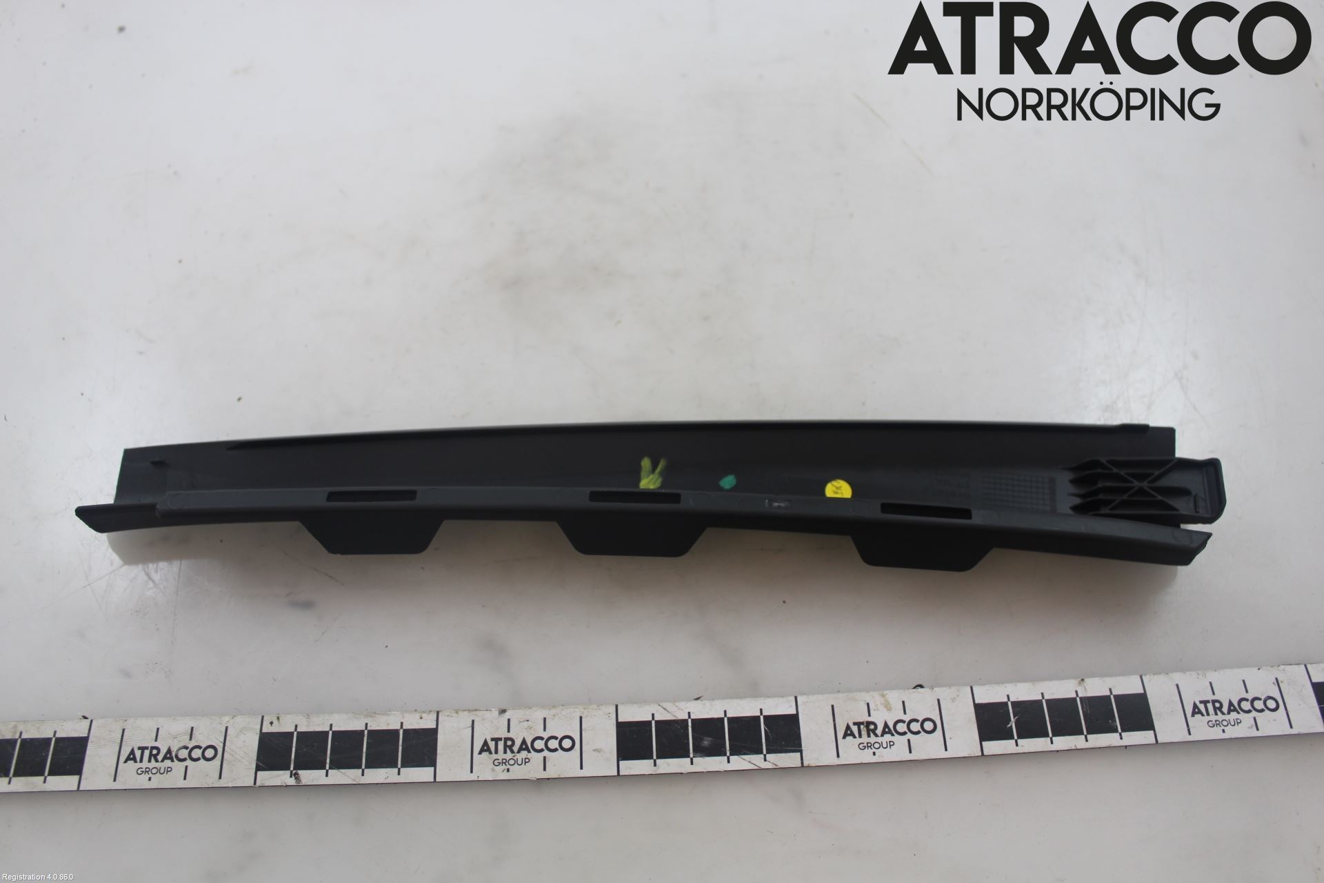Audi Q4 E-TRON FZ 22- Inr Plastd A-B-C Stolpe