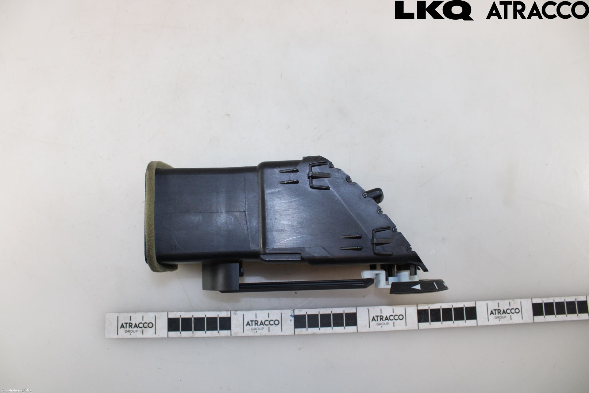 Cadillac ESCALADE Defrosterkanal-Munstycke