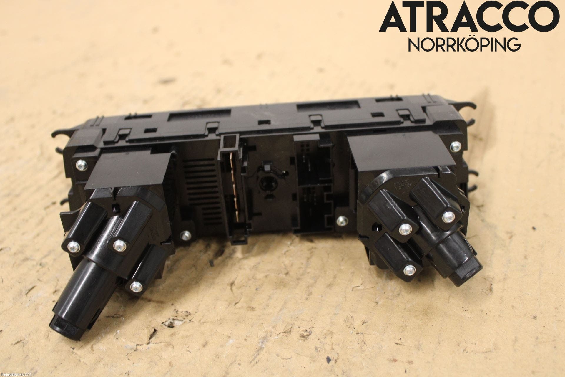 Volkswagen VW POLO VI 18->> Värmereglage