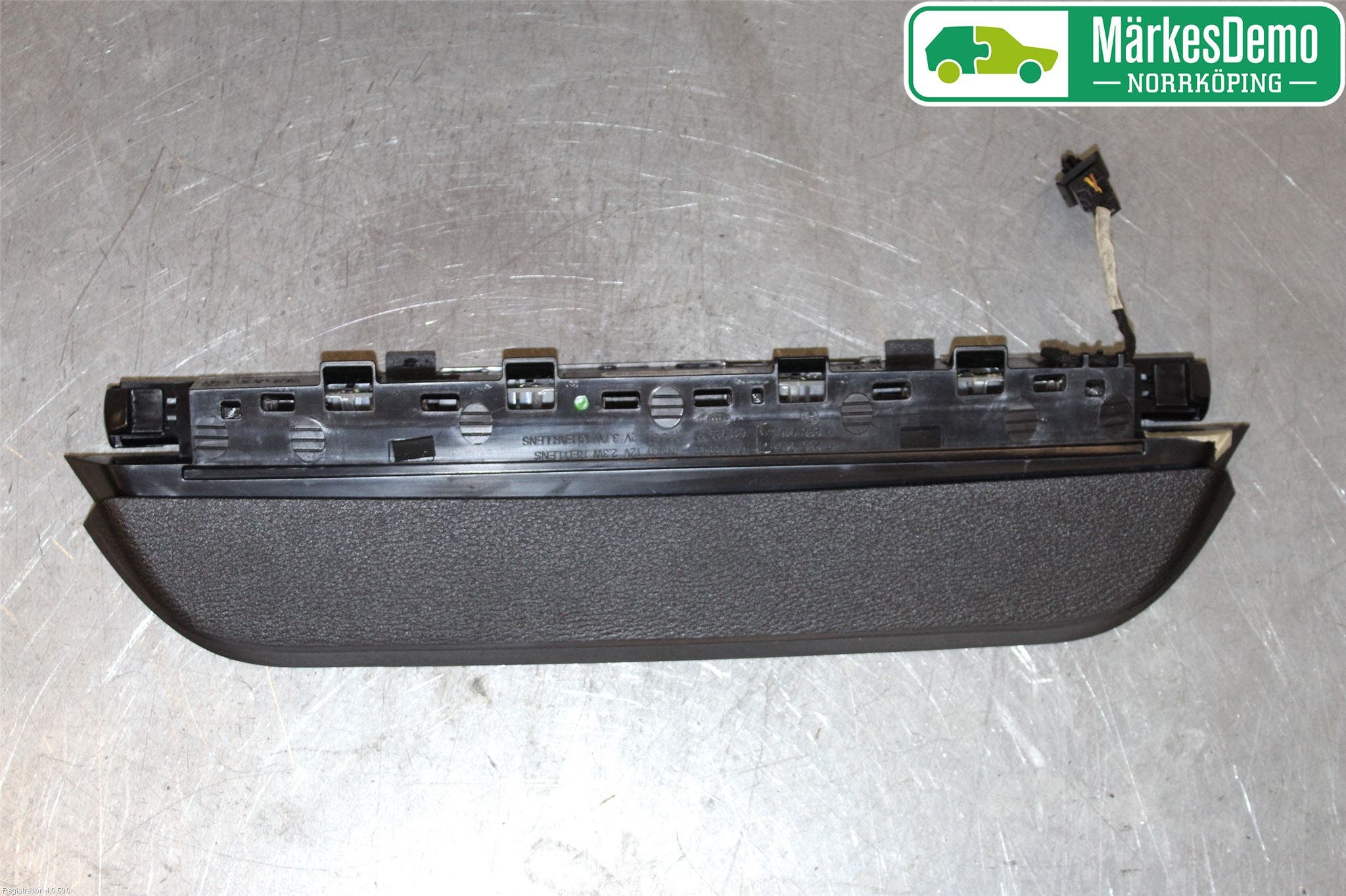 BMW X4 F26 14-18 Bromsljus Bakruta