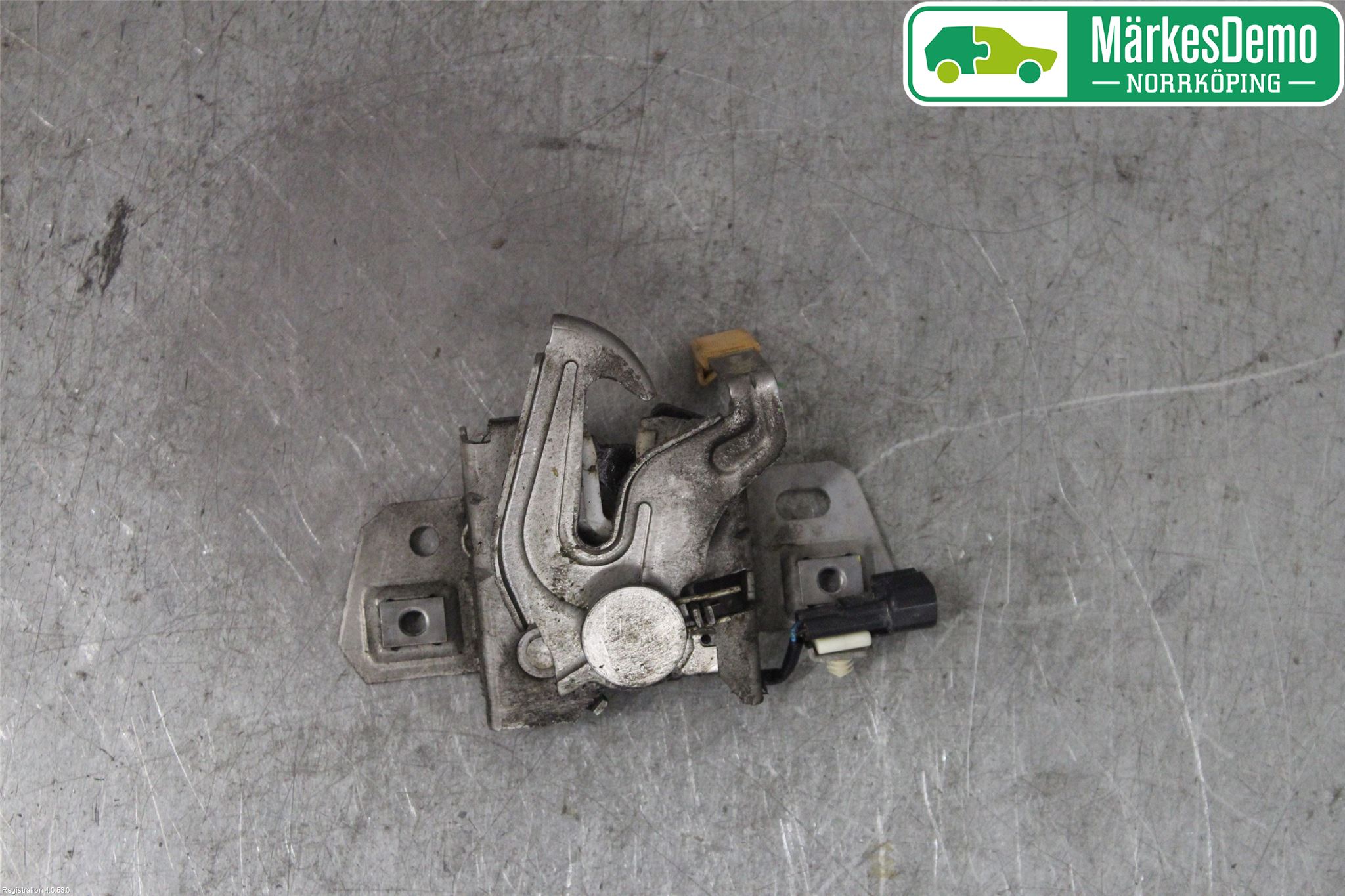 Volvo V50 04-07 Huvlås