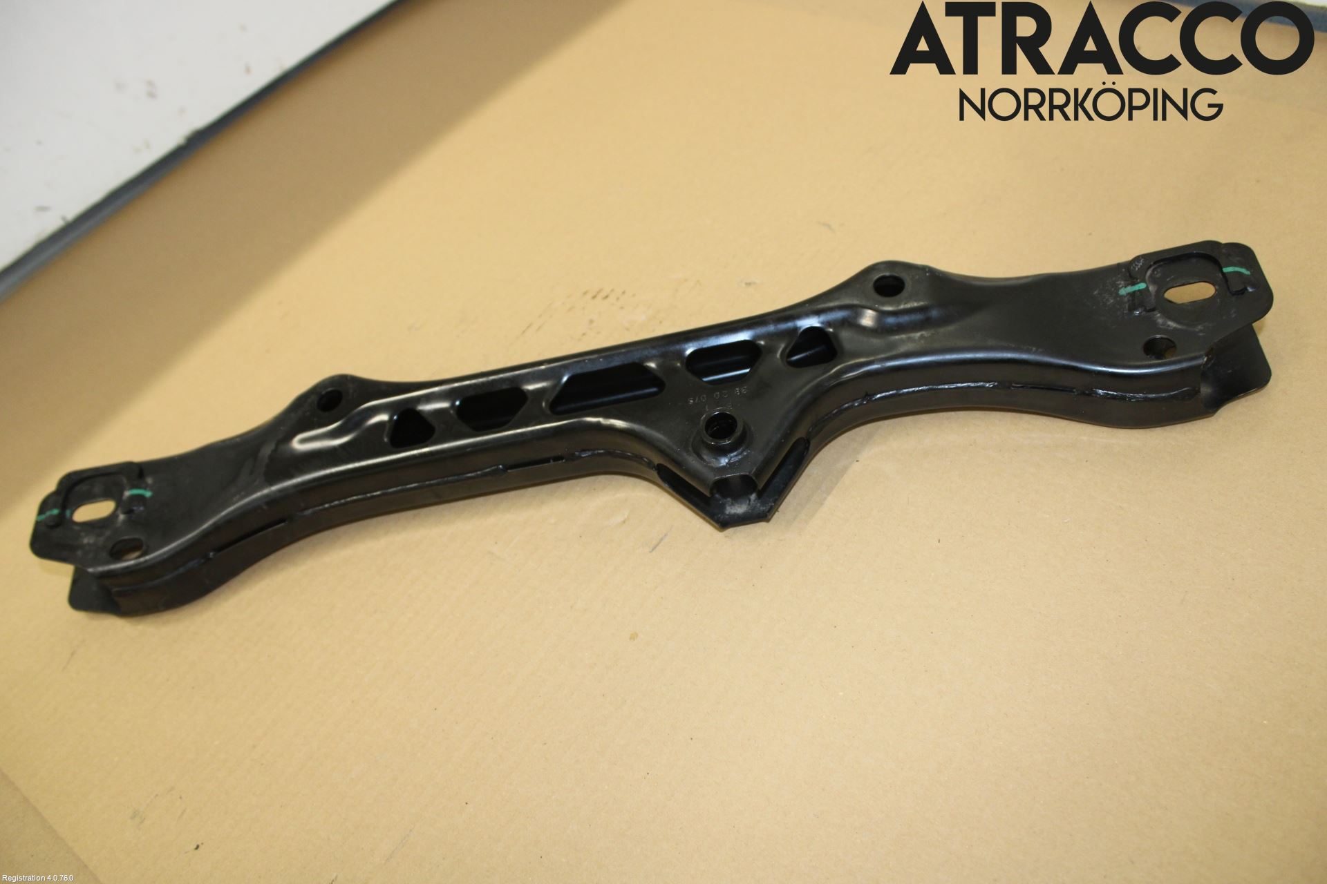 Audi A6 F2/C8 19- Bakaxelbalk