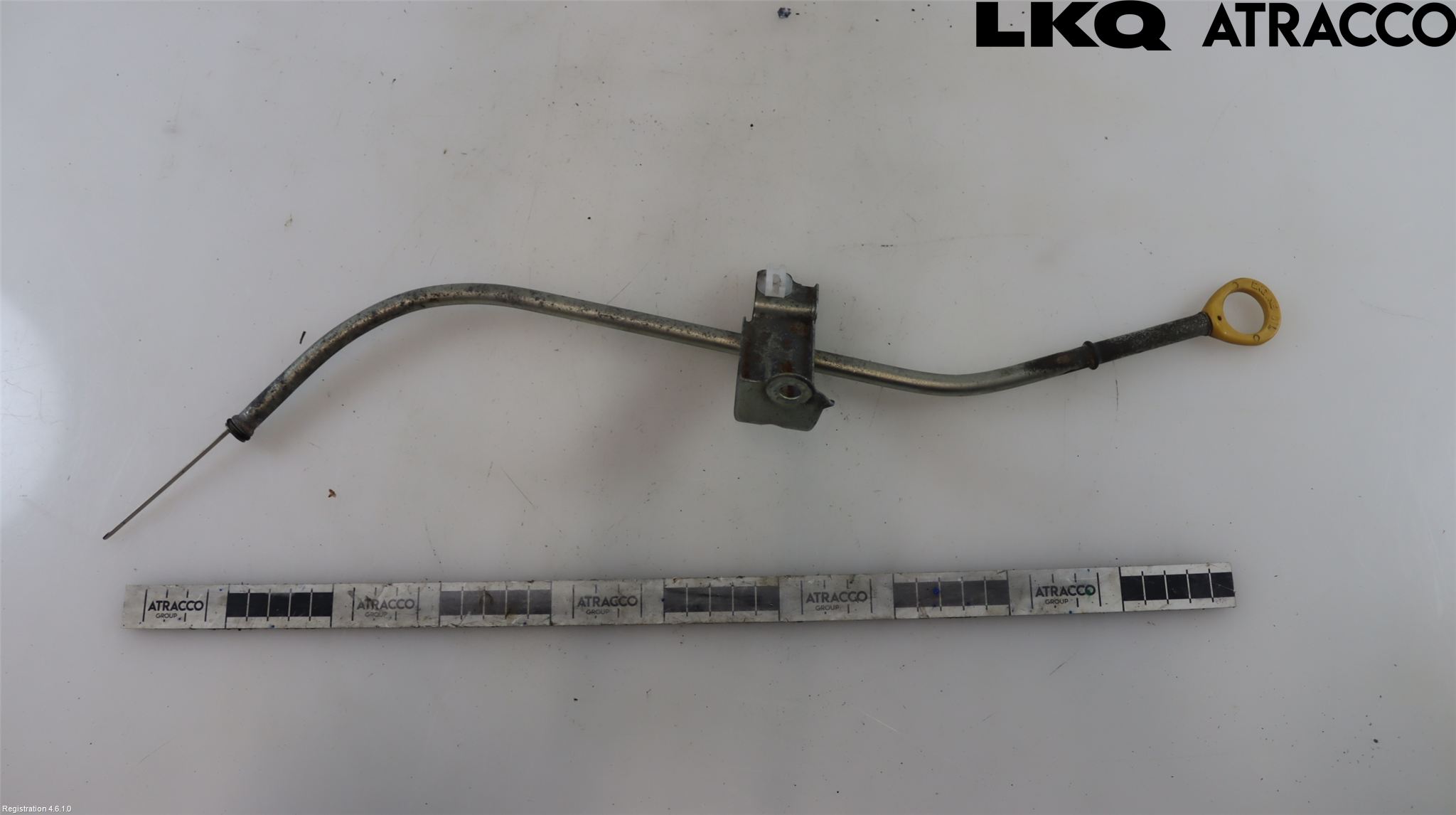 Toyota AURIS 13-19 Oljesticka