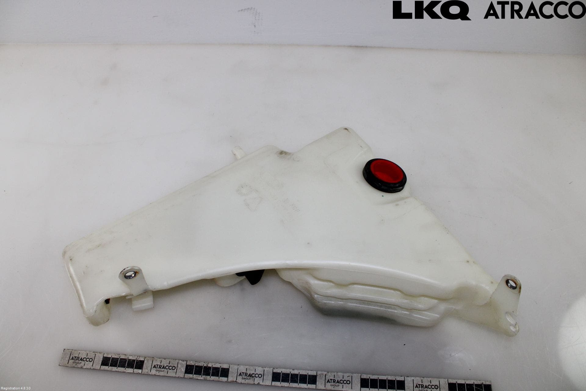 Audi A4/S4 08-11 Spolartank Vindruta