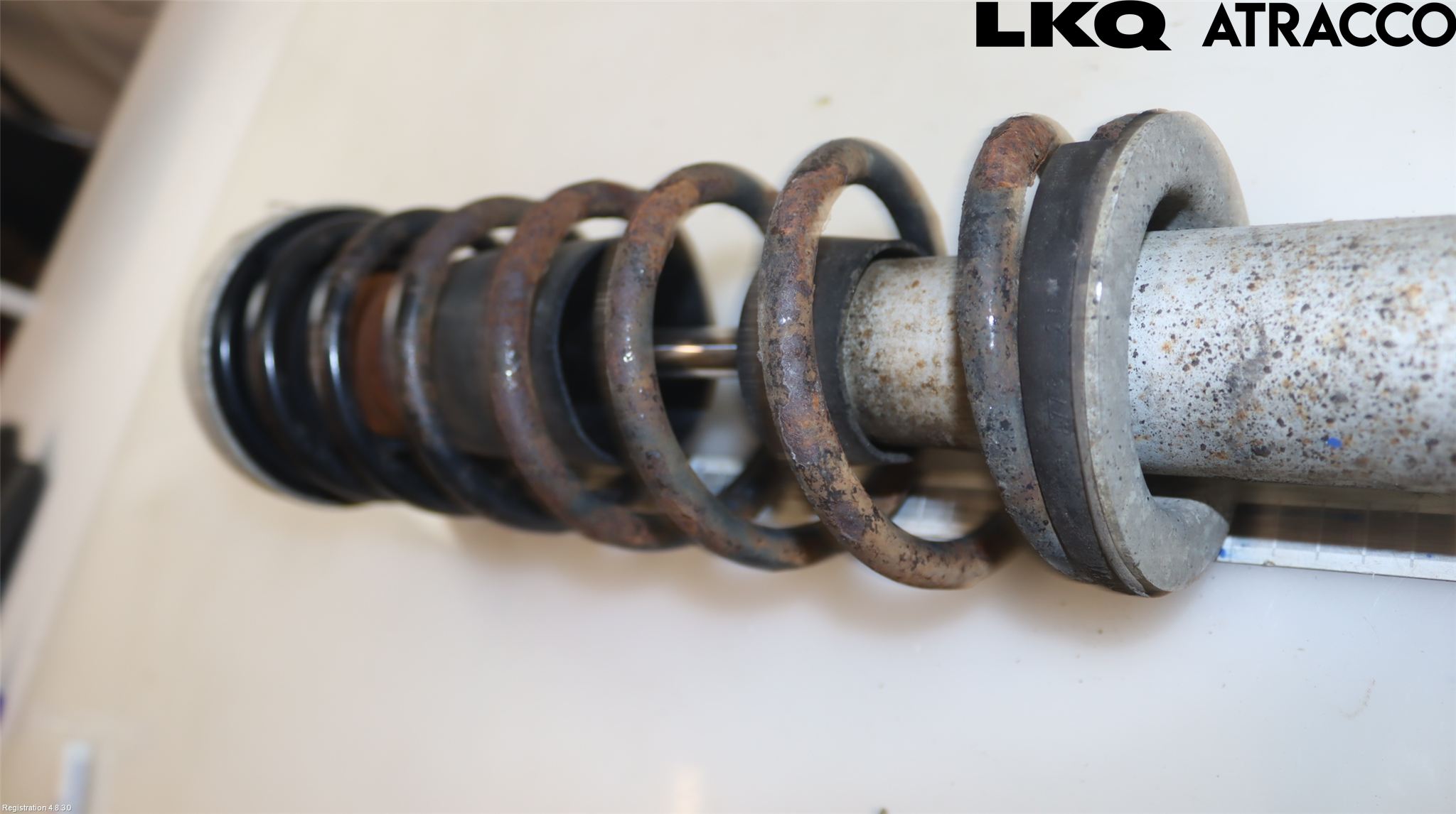 BMW 5 E60/61 Sed/Tou 02-10 Fjäderben Bak Höger