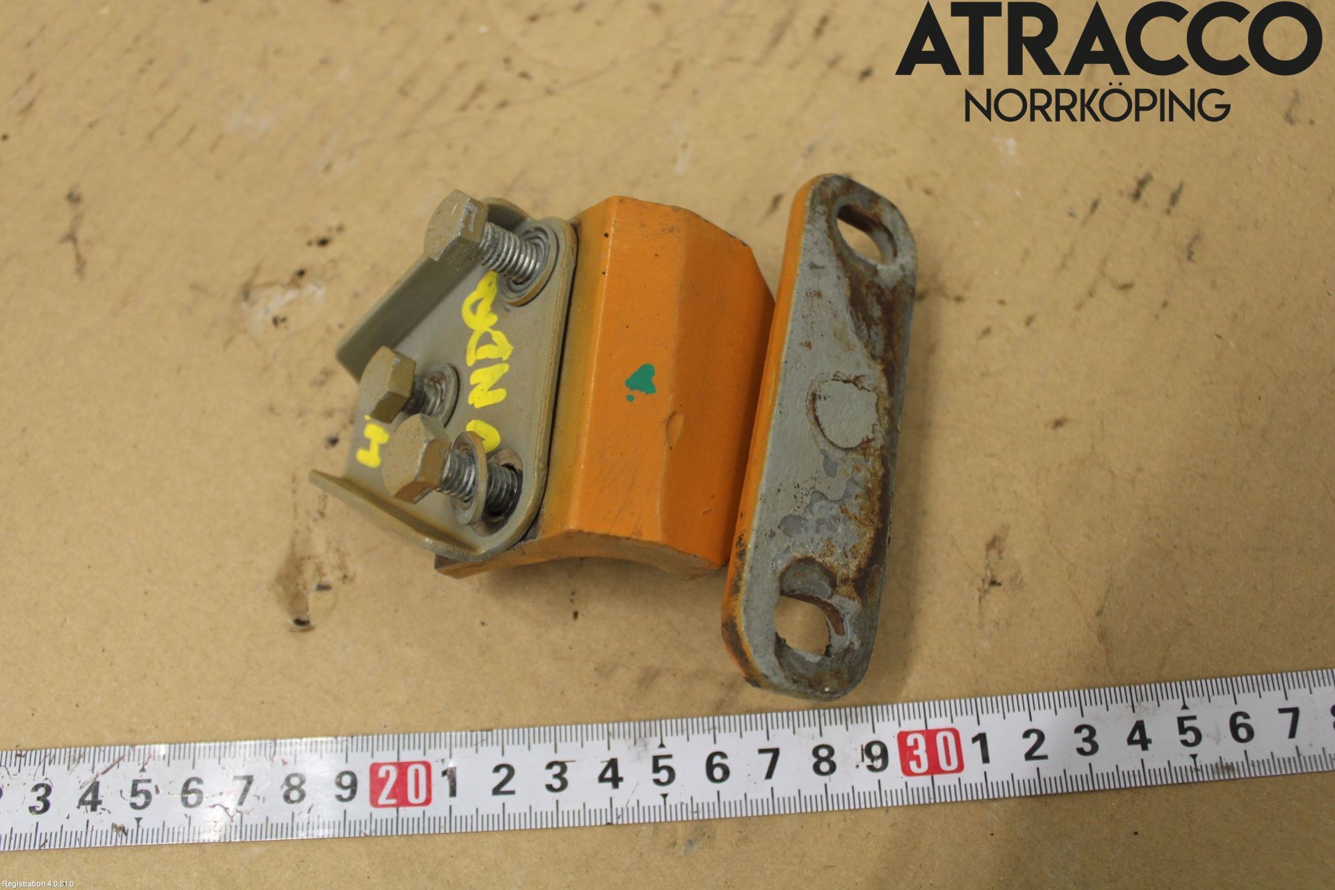 Volvo 140      67-75 Dörrgångjärn