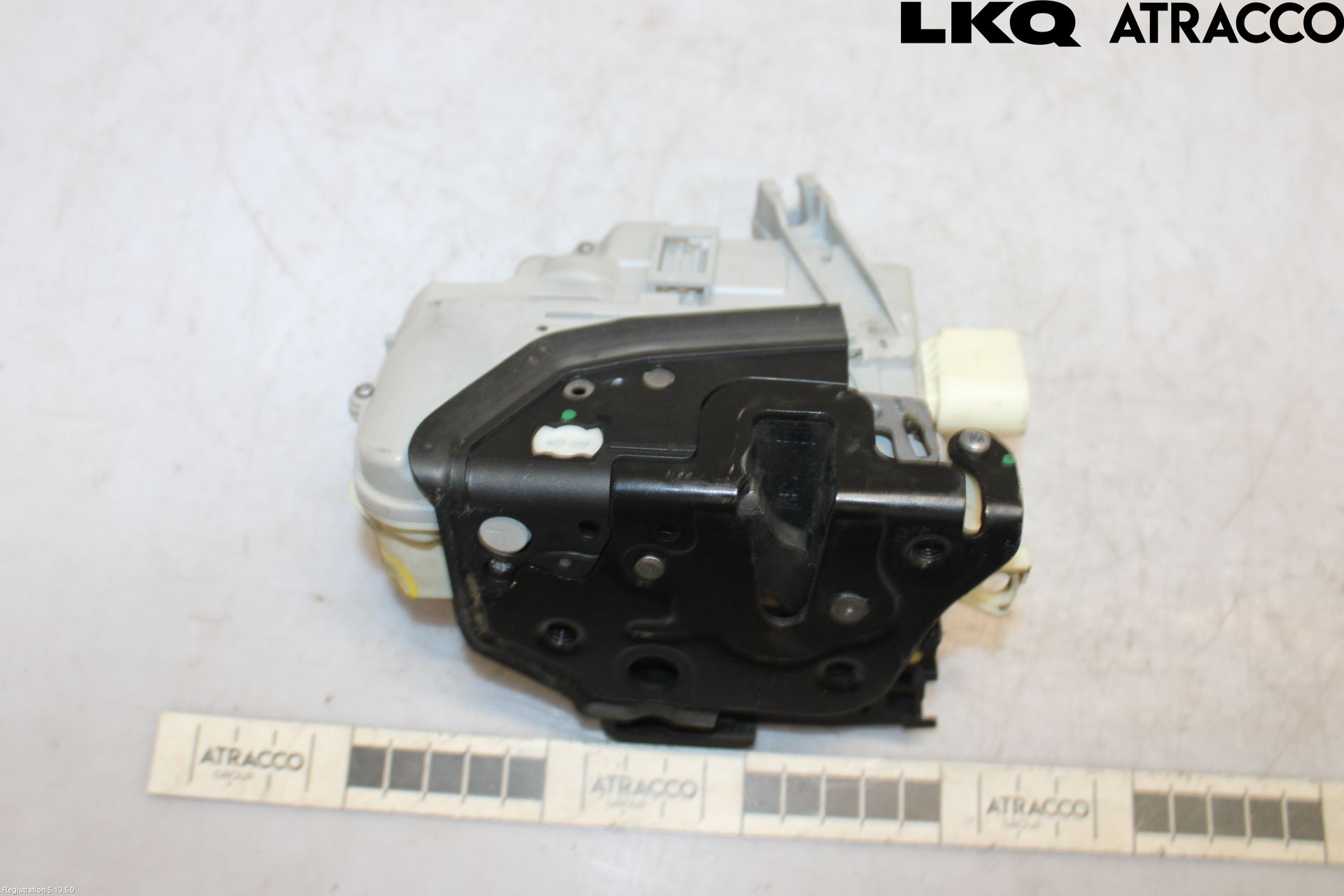 Volkswagen VW PASSAT 11-14 Låskista-Dörrlås